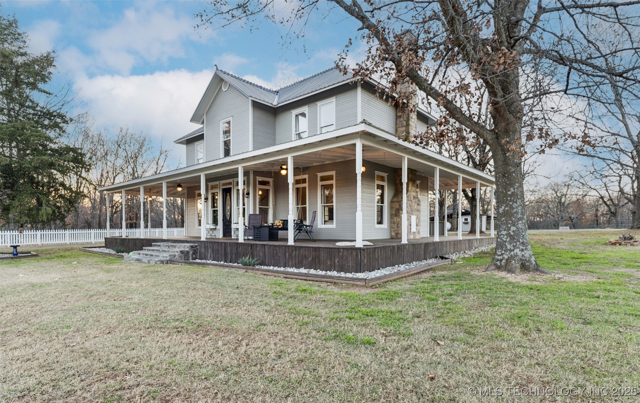 5558 N 441 Property Photo 5