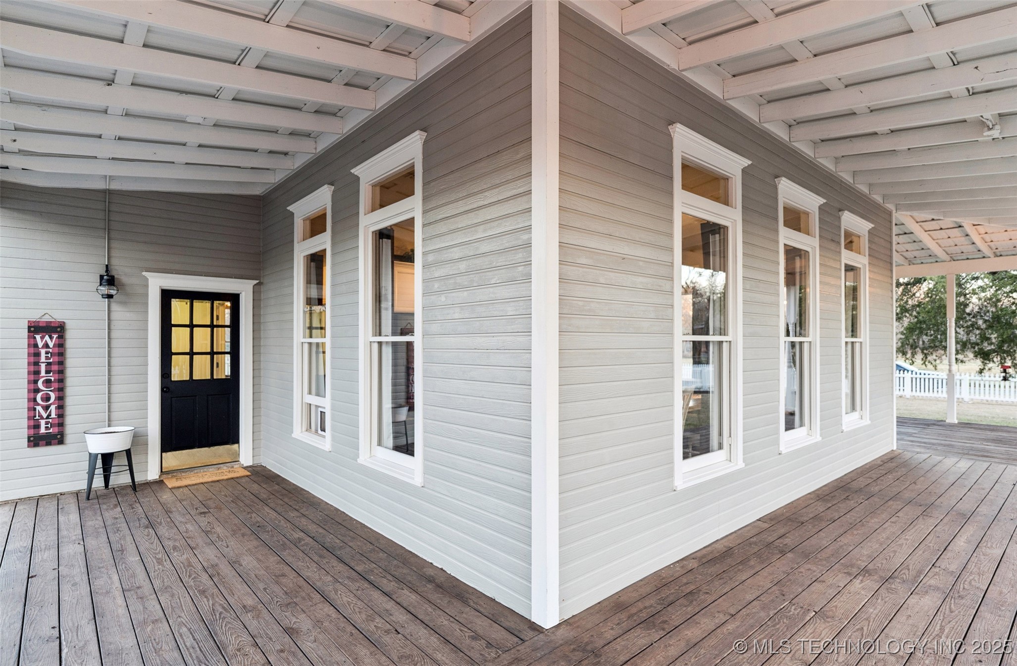 5558 N 441 Property Photo 9