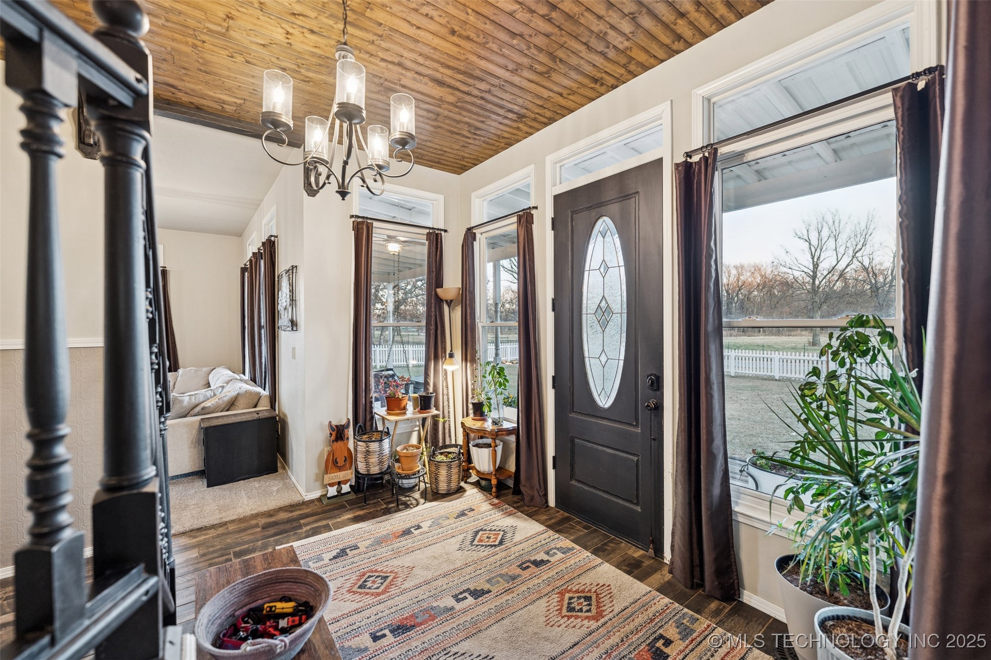 5558 N 441 Property Photo 10