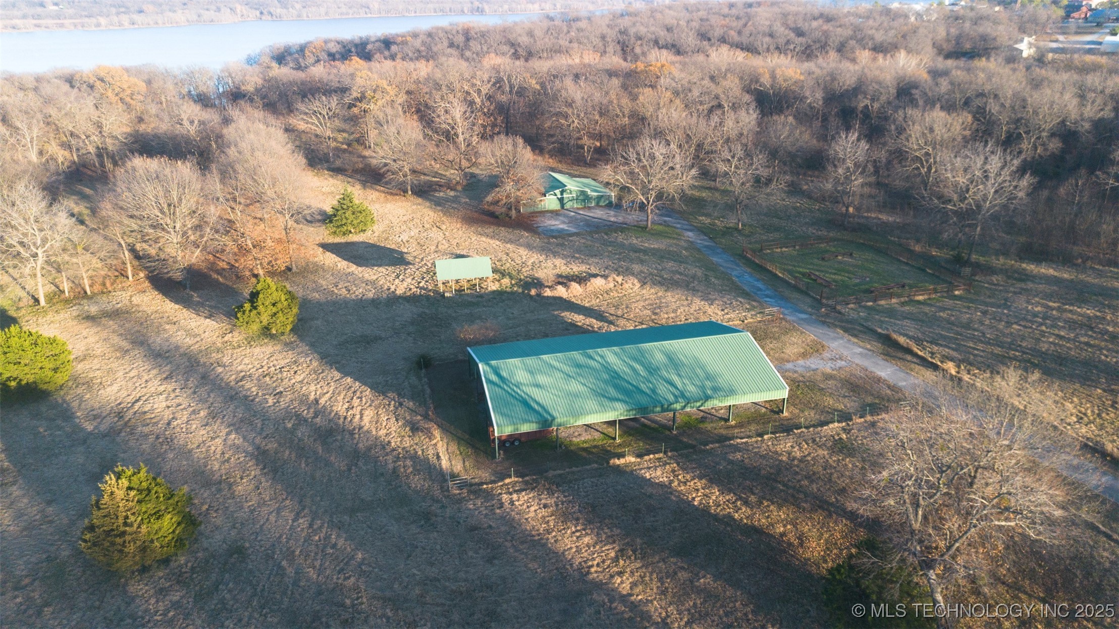 5558 N 441 Property Photo 35