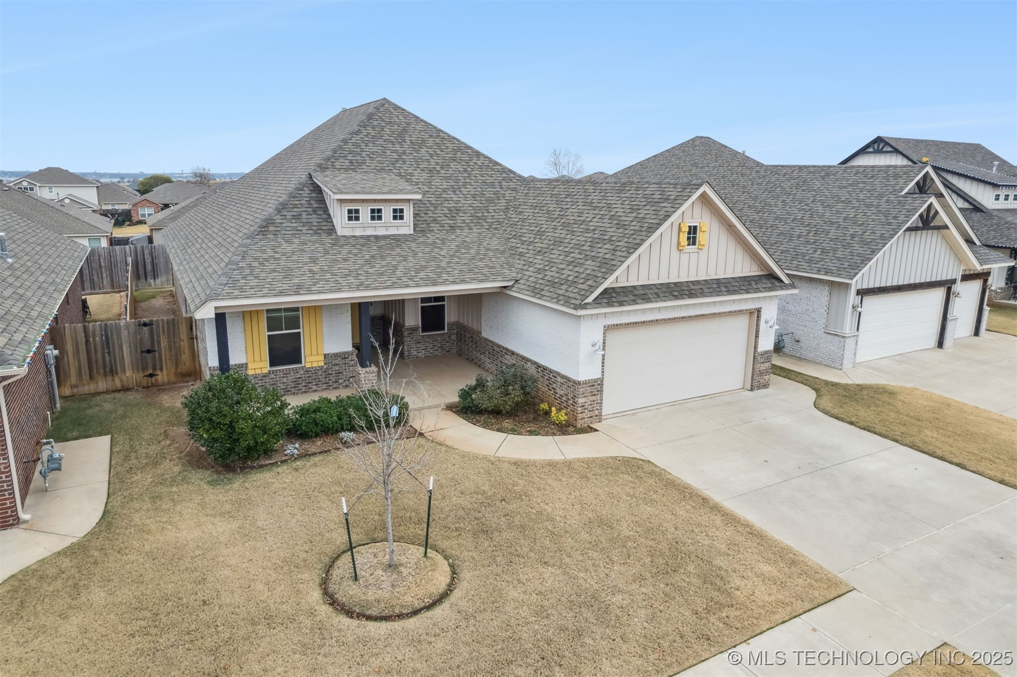 2912 Wild Rose Lane Property Photo 4