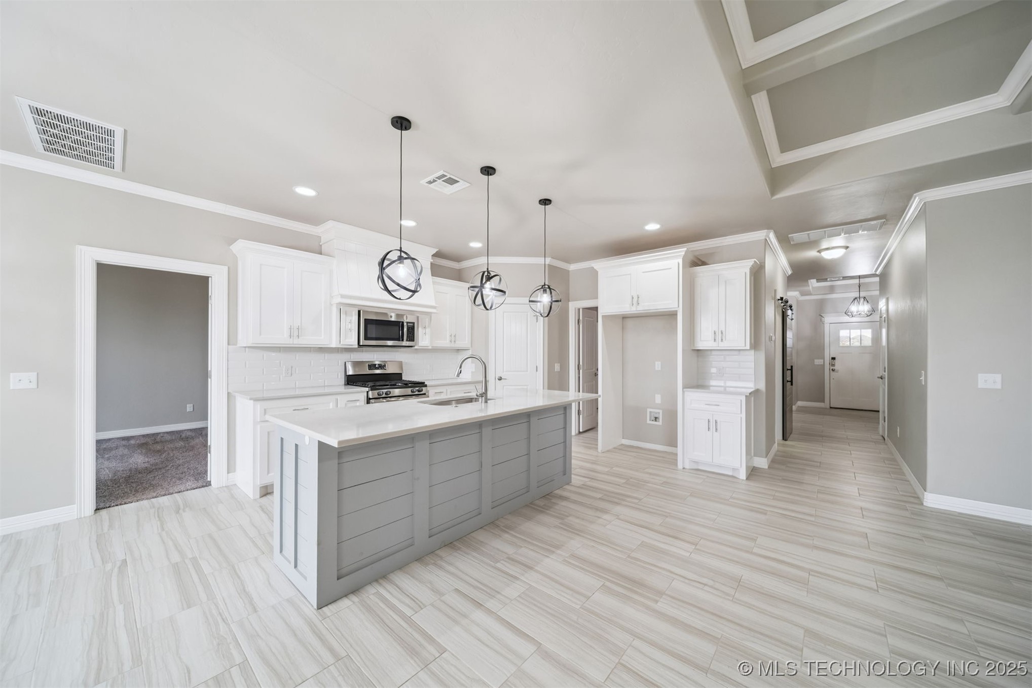 2912 Wild Rose Lane Property Photo 11