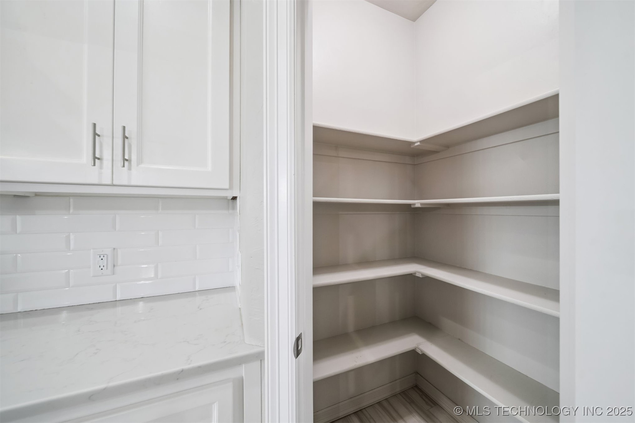 2912 Wild Rose Lane Property Photo 15