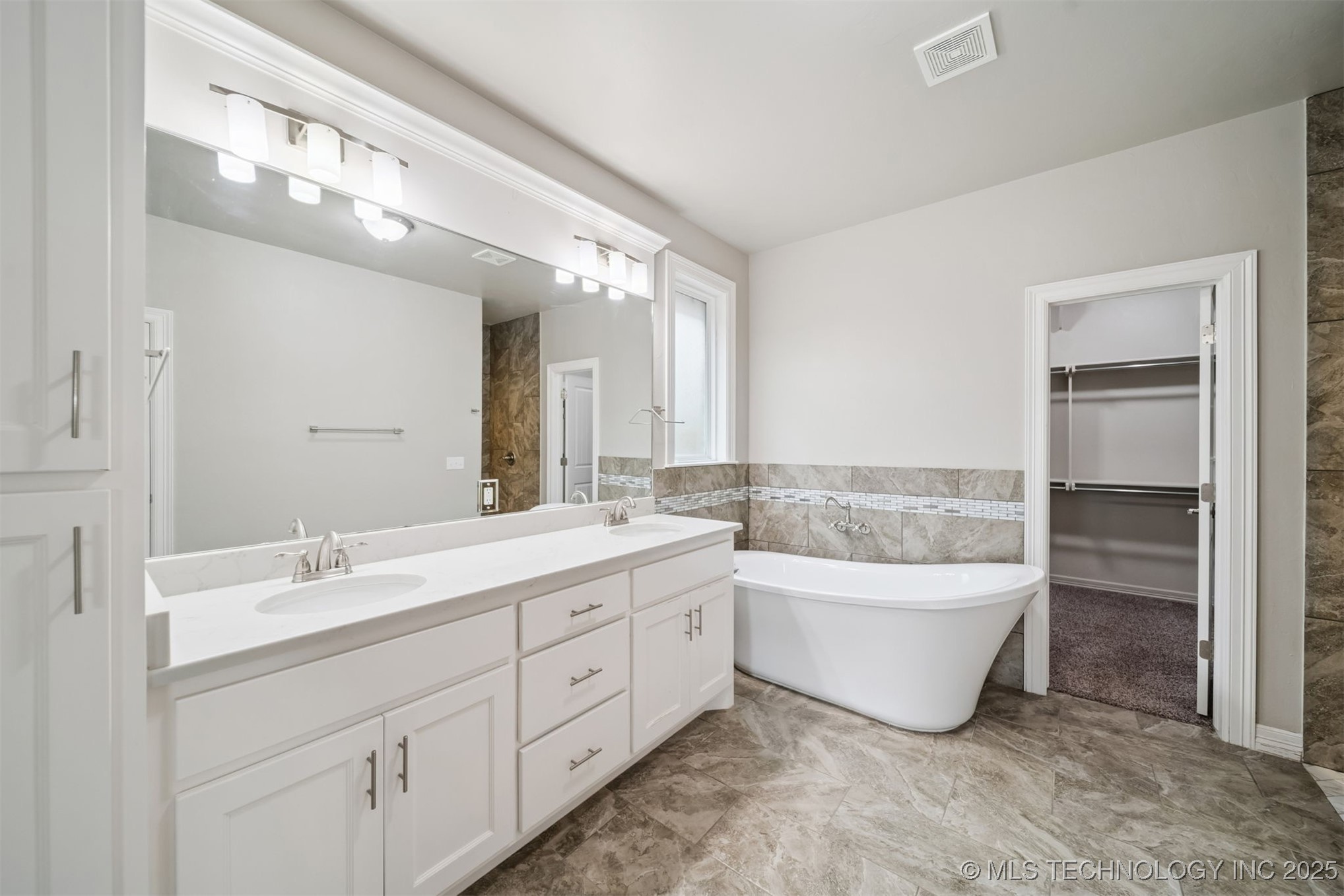 2912 Wild Rose Lane Property Photo 22