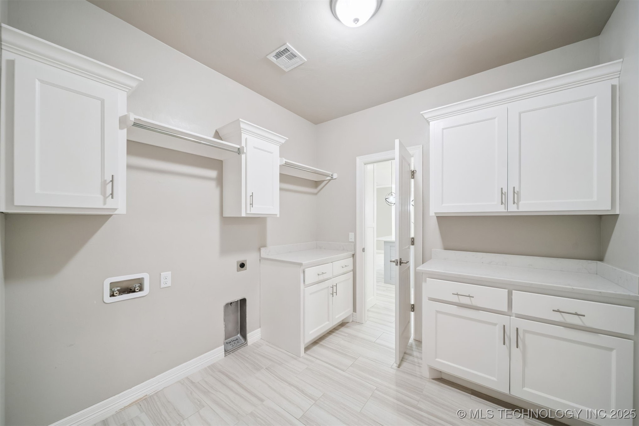 2912 Wild Rose Lane Property Photo 25