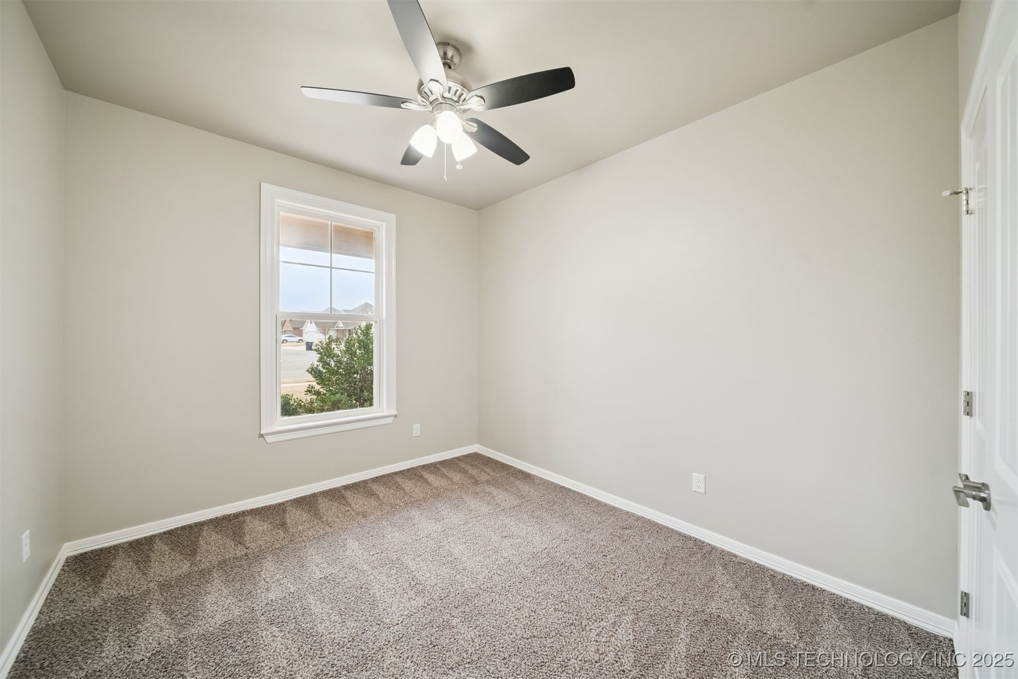 2912 Wild Rose Lane Property Photo 30