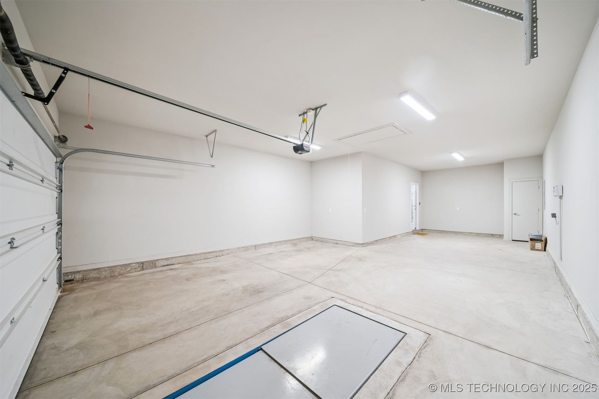 2912 Wild Rose Lane Property Photo 32