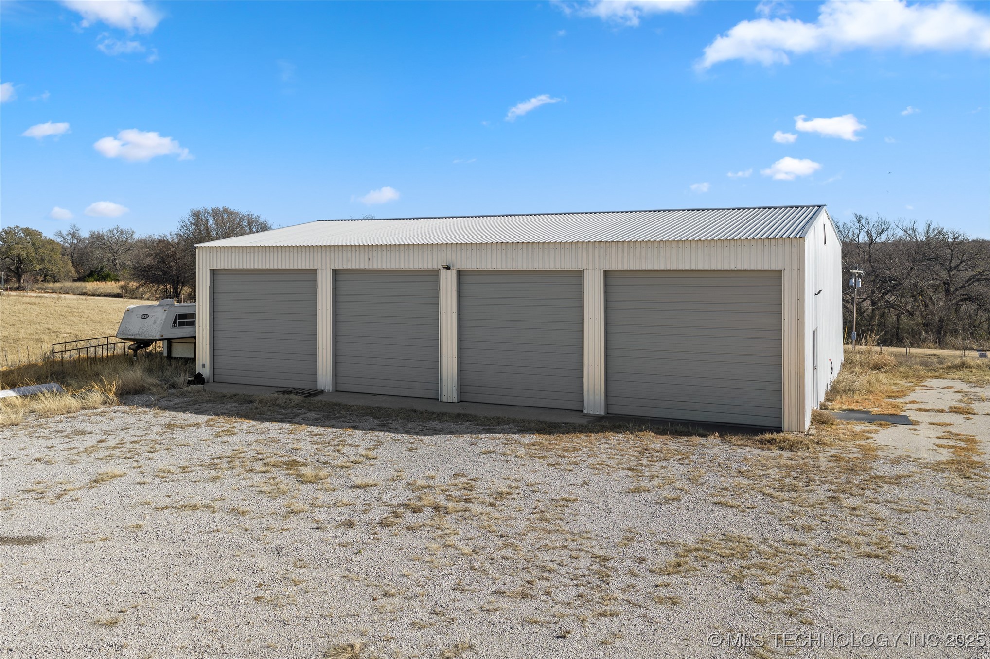 1535 Dillard Property Photo 3