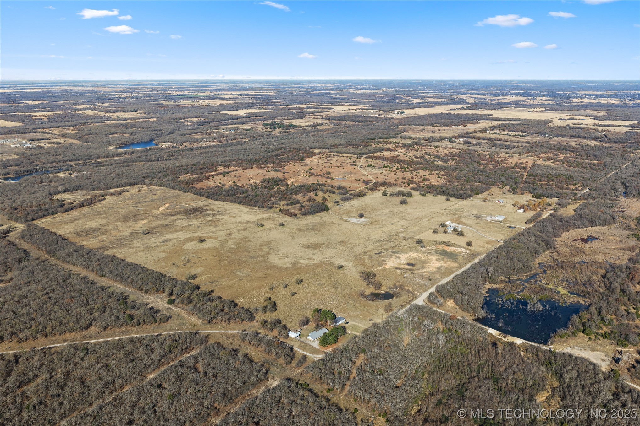 1535 Dillard Property Photo 10