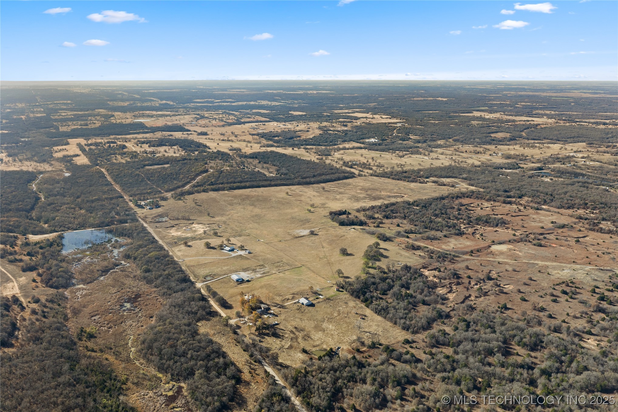 1535 Dillard Property Photo 11