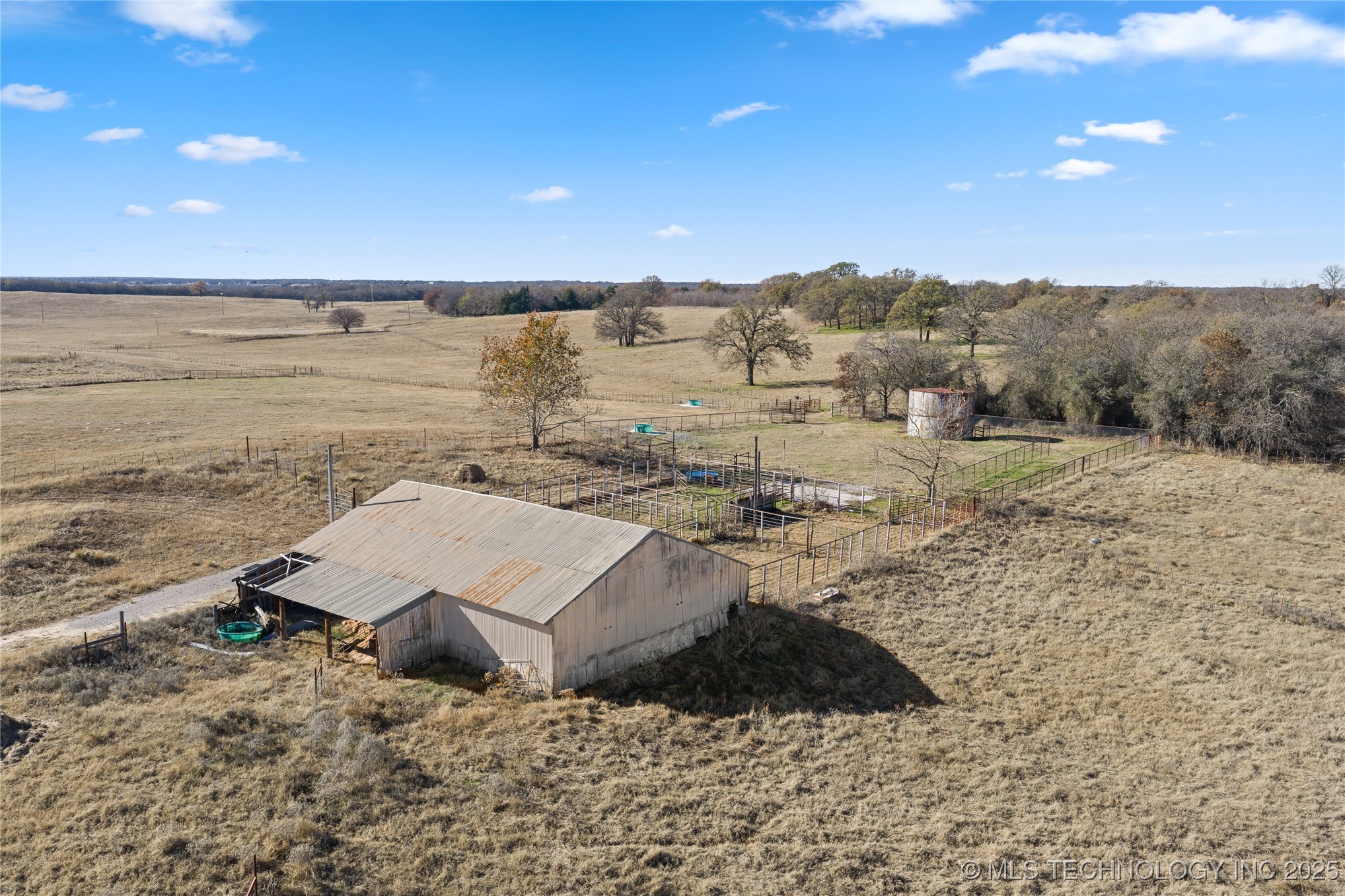 1535 Dillard Property Photo 12