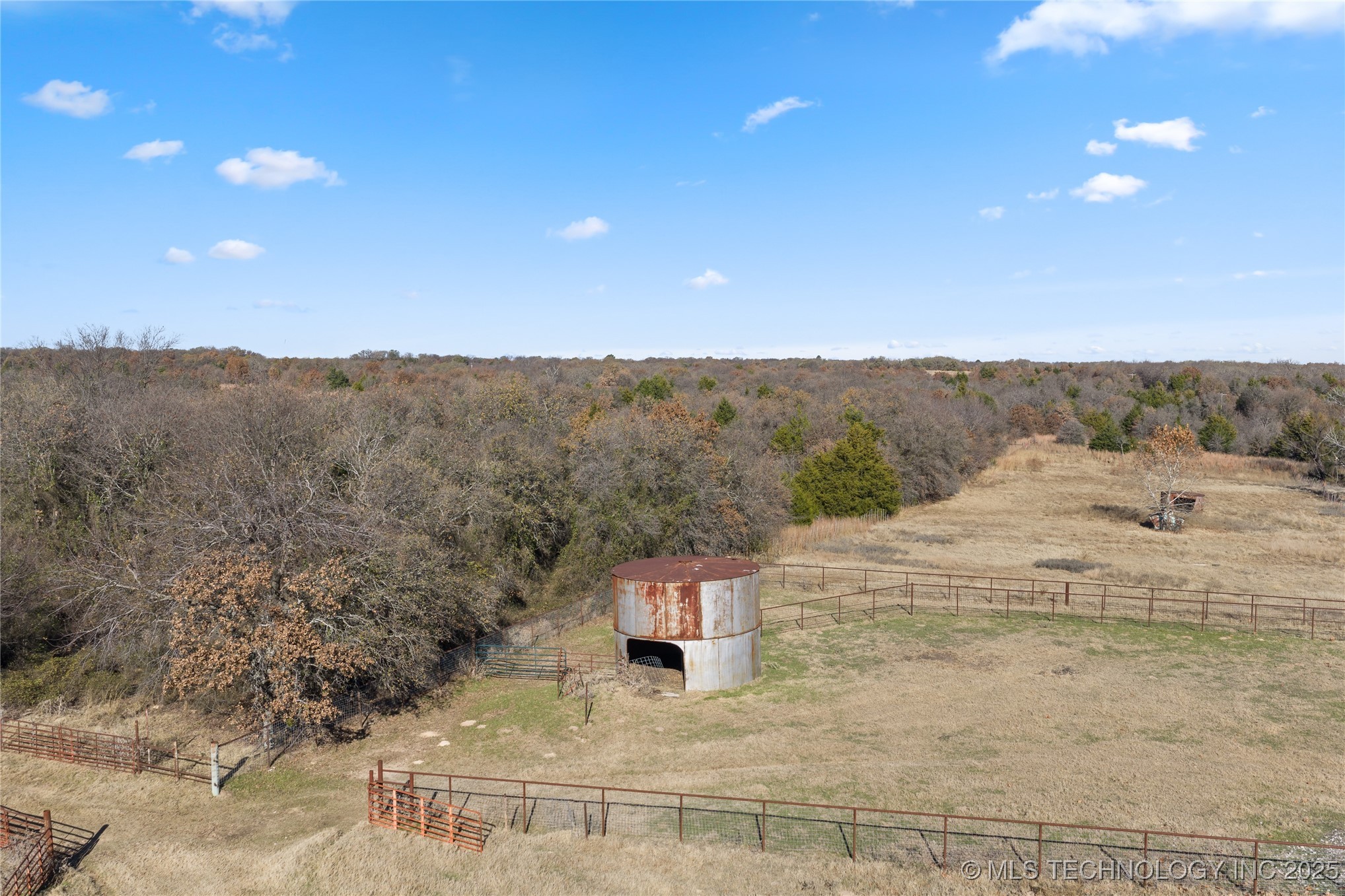 1535 Dillard Property Photo 19