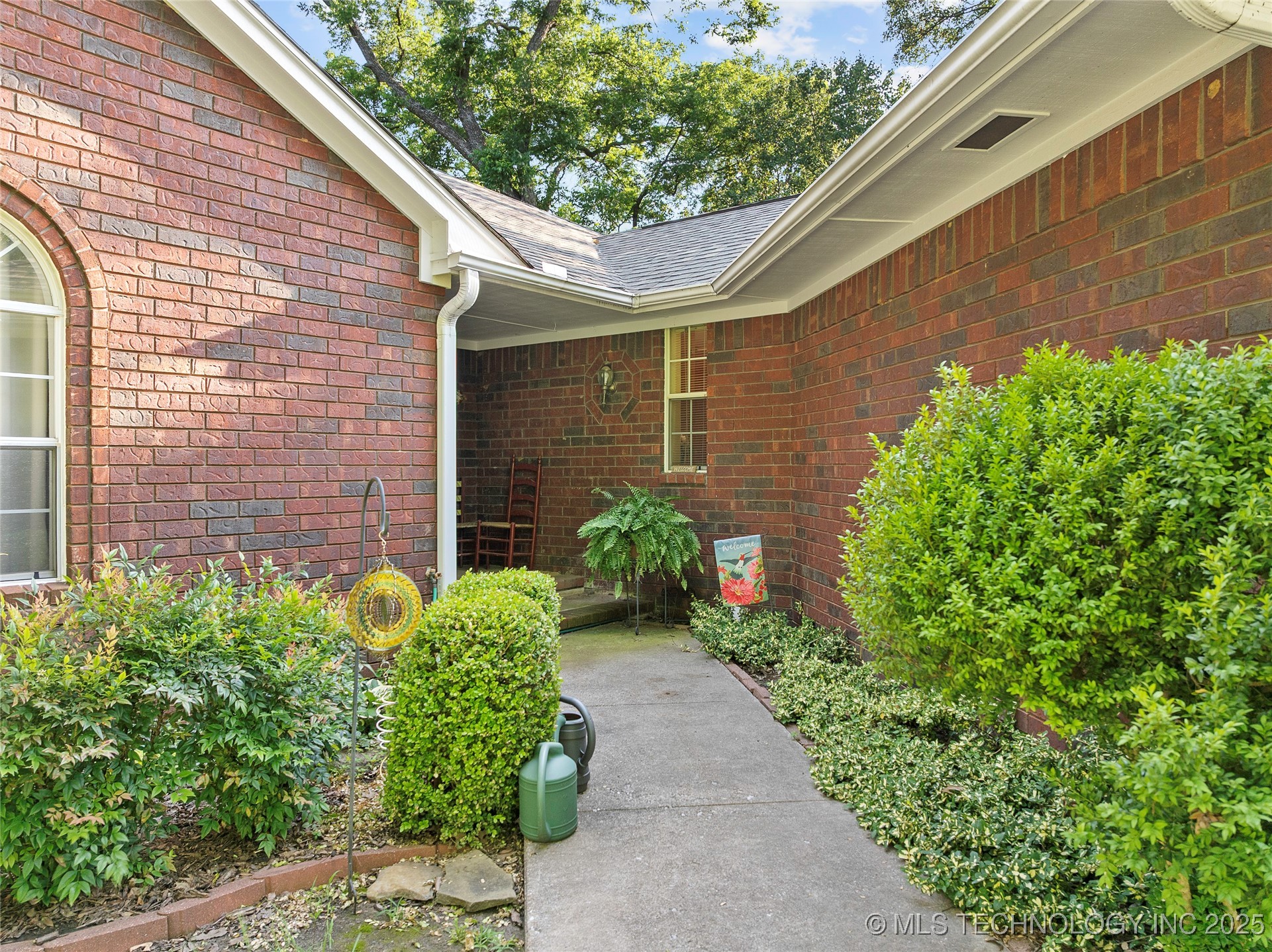 145 Cross Creek Property Photo 4