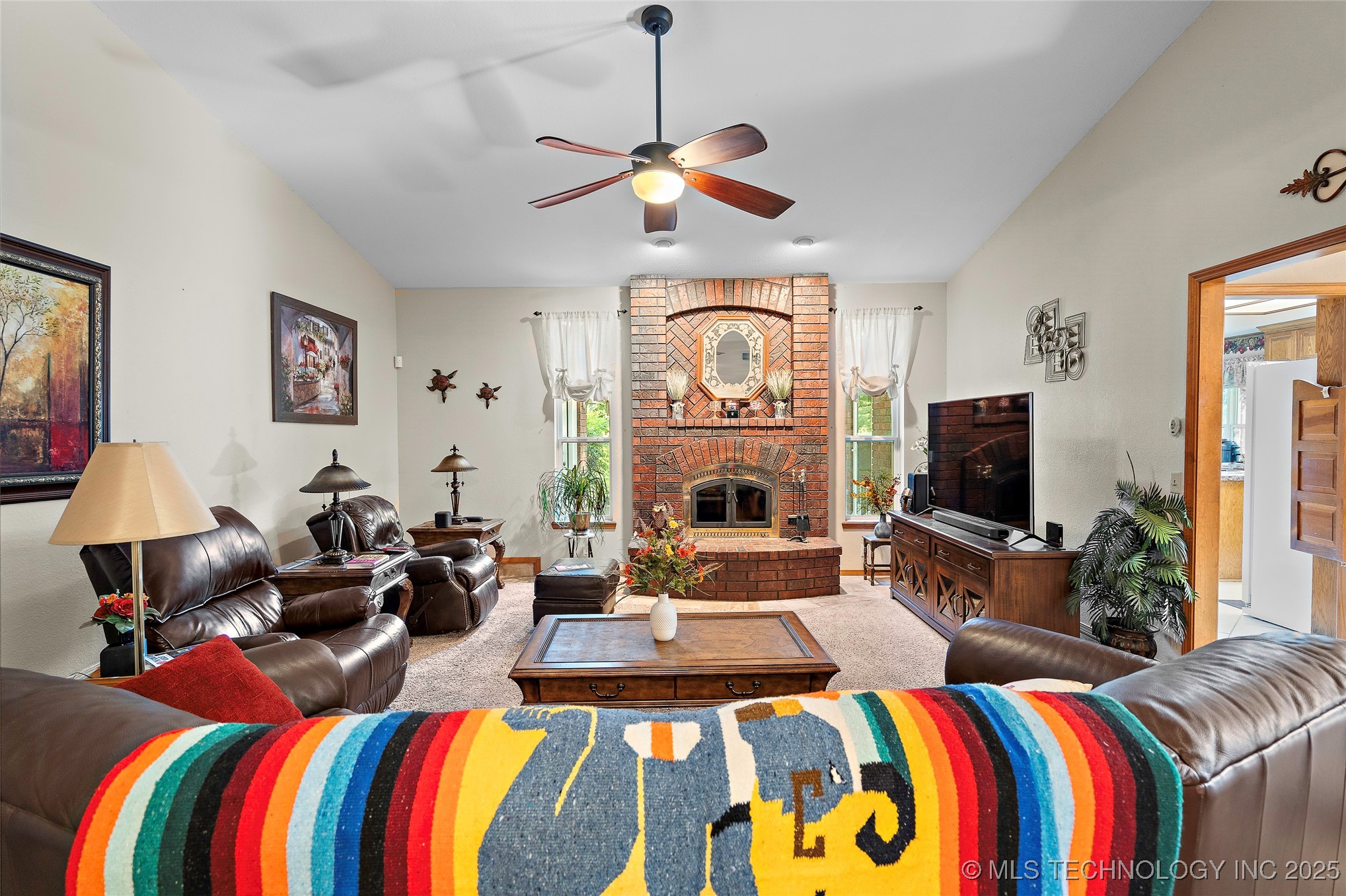 145 Cross Creek Property Photo 8