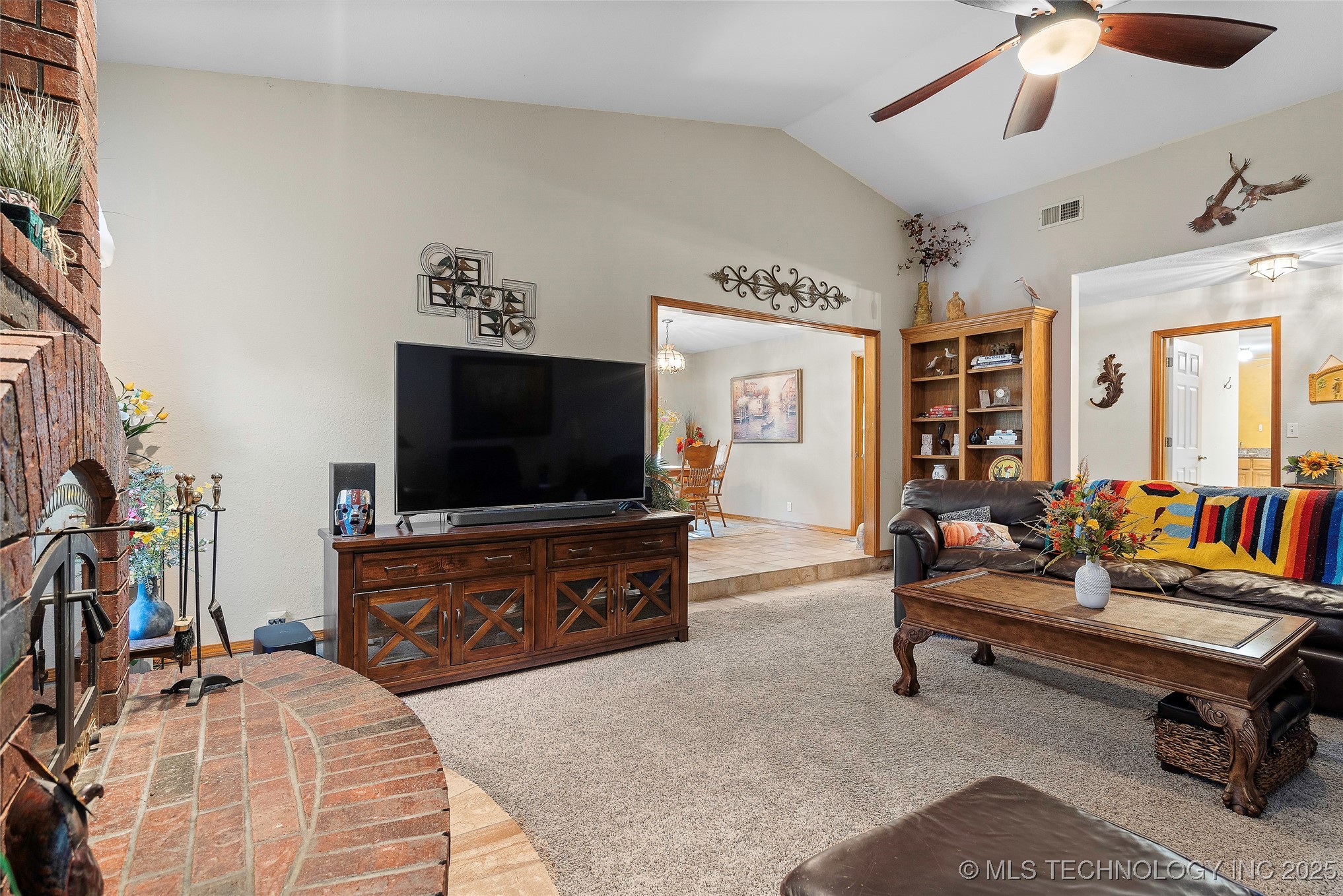 145 Cross Creek Property Photo 11