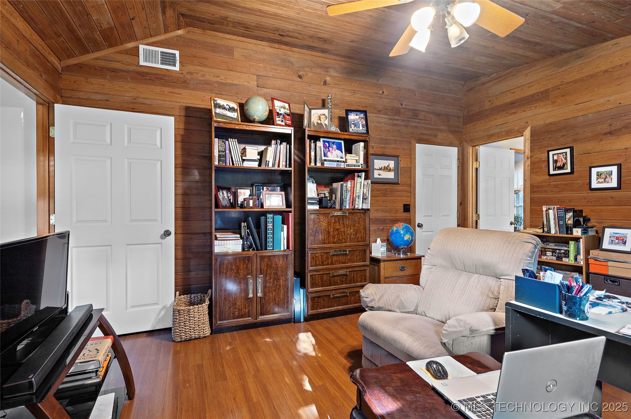 145 Cross Creek Property Photo 17