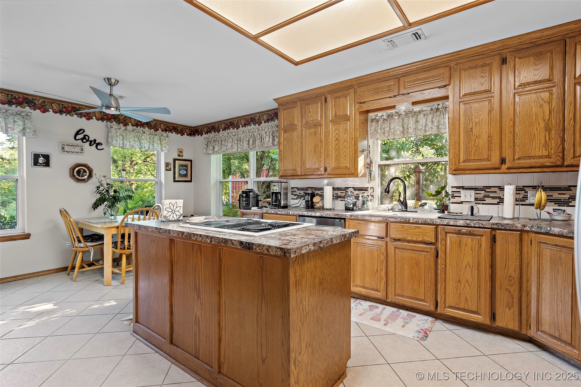 145 Cross Creek Property Photo 34