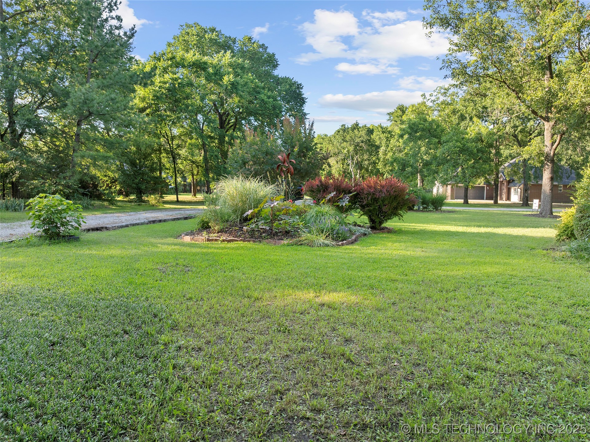 145 Cross Creek Property Photo 46