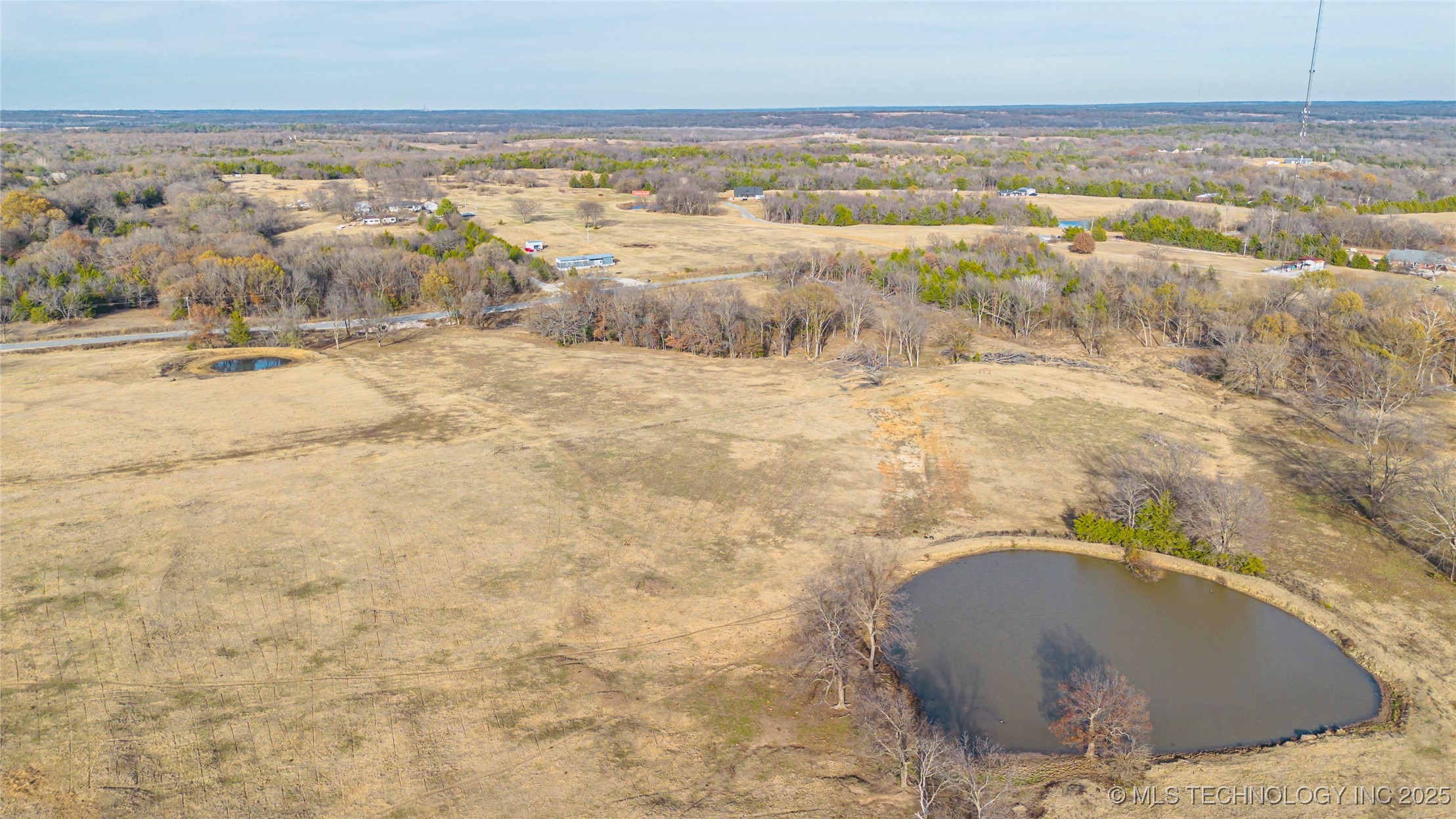 10255 County Road 1490 Property Photo 5