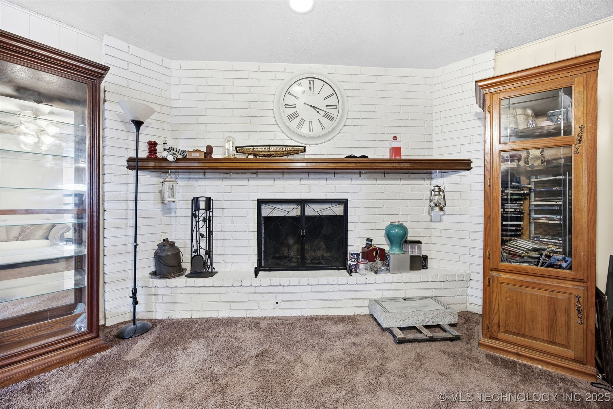 13523 E 31st Place Property Photo 4