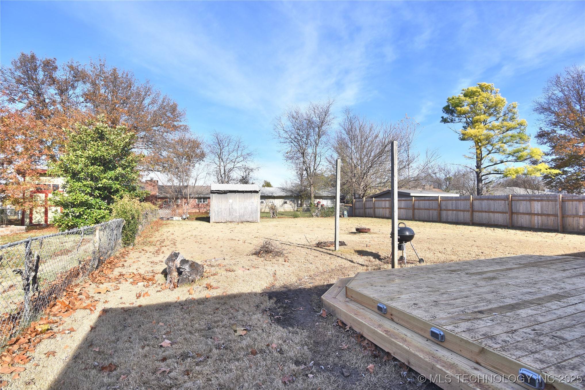 12327 E 17th Street Property Photo 4