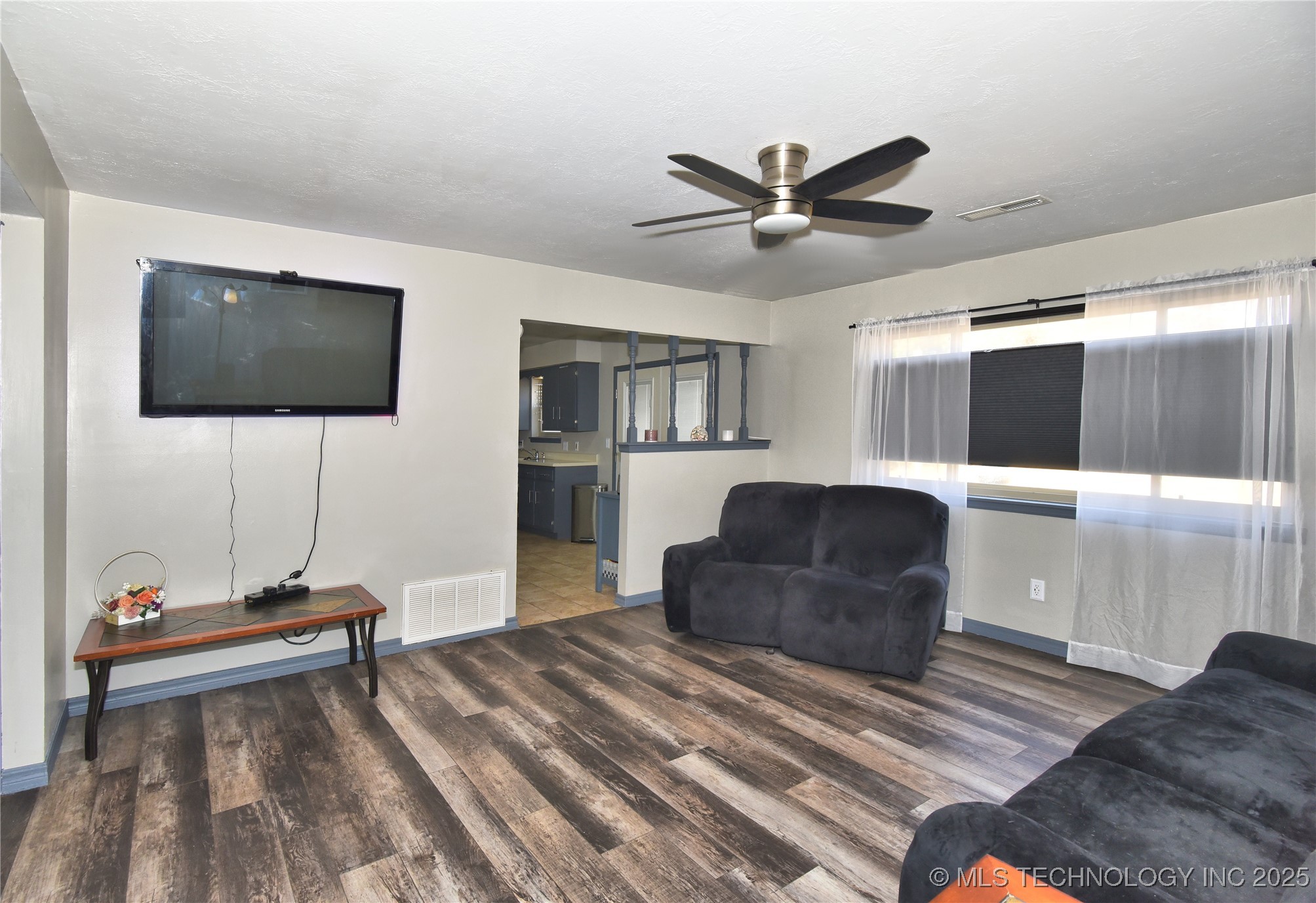 12327 E 17th Street Property Photo 7