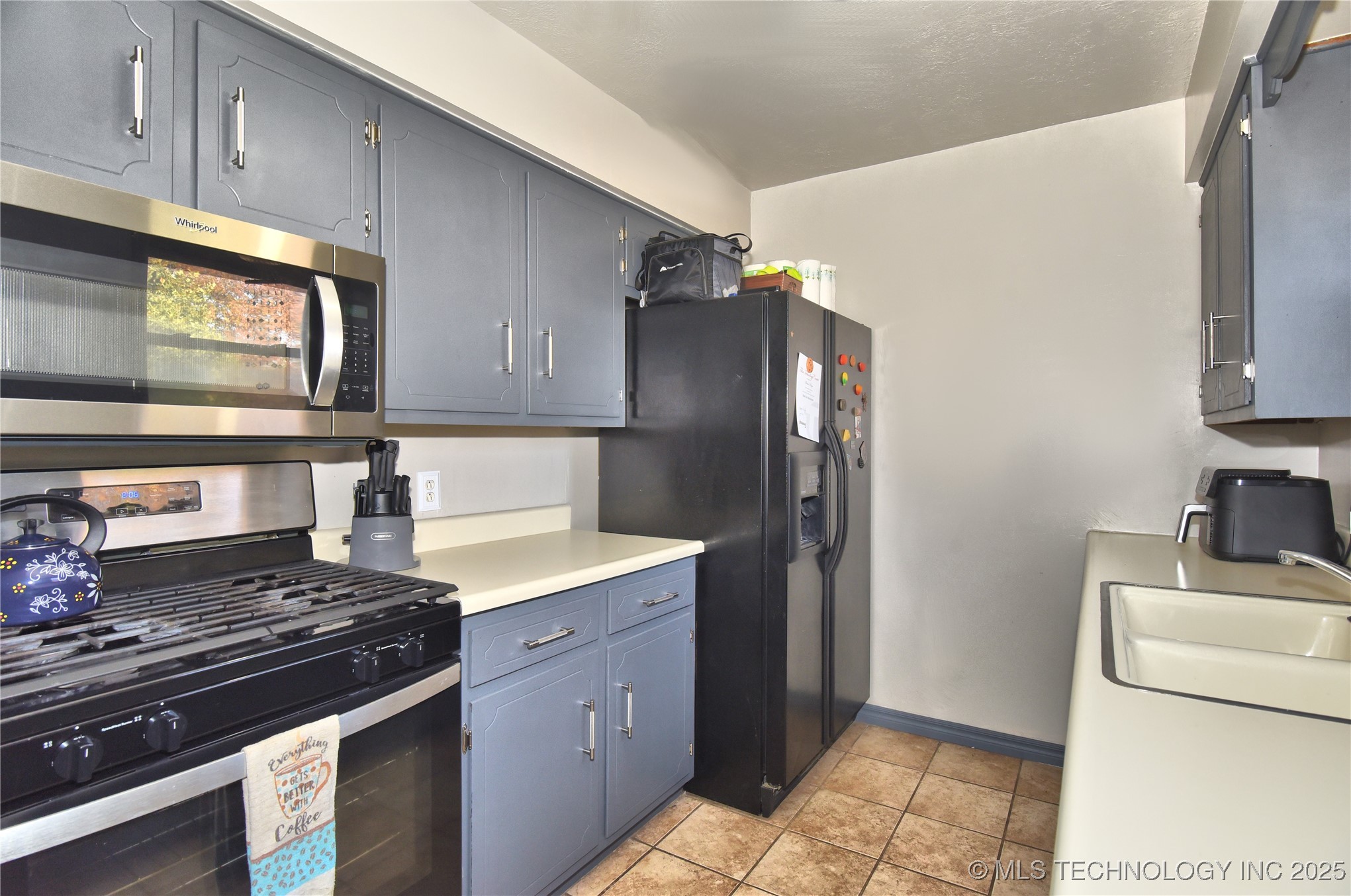 12327 E 17th Street Property Photo 14