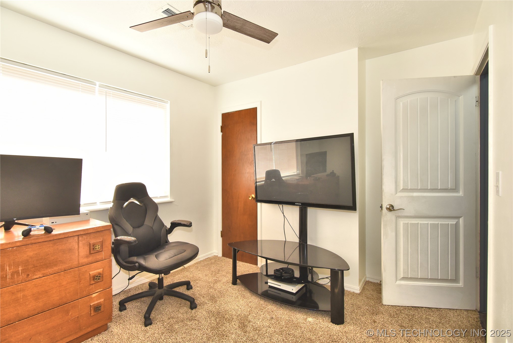 12327 E 17th Street Property Photo 24