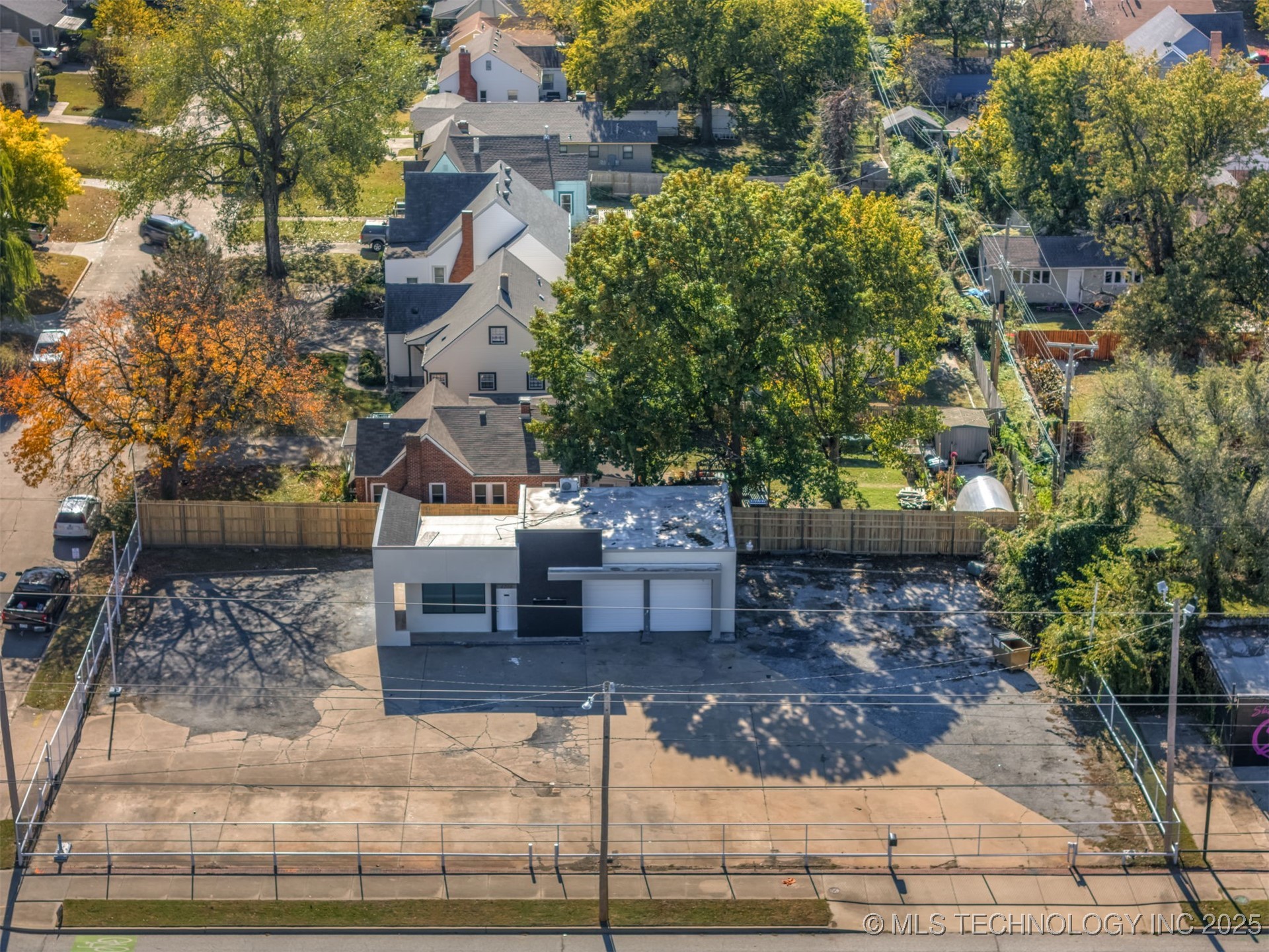 4216 E 11th Street Property Photo 22