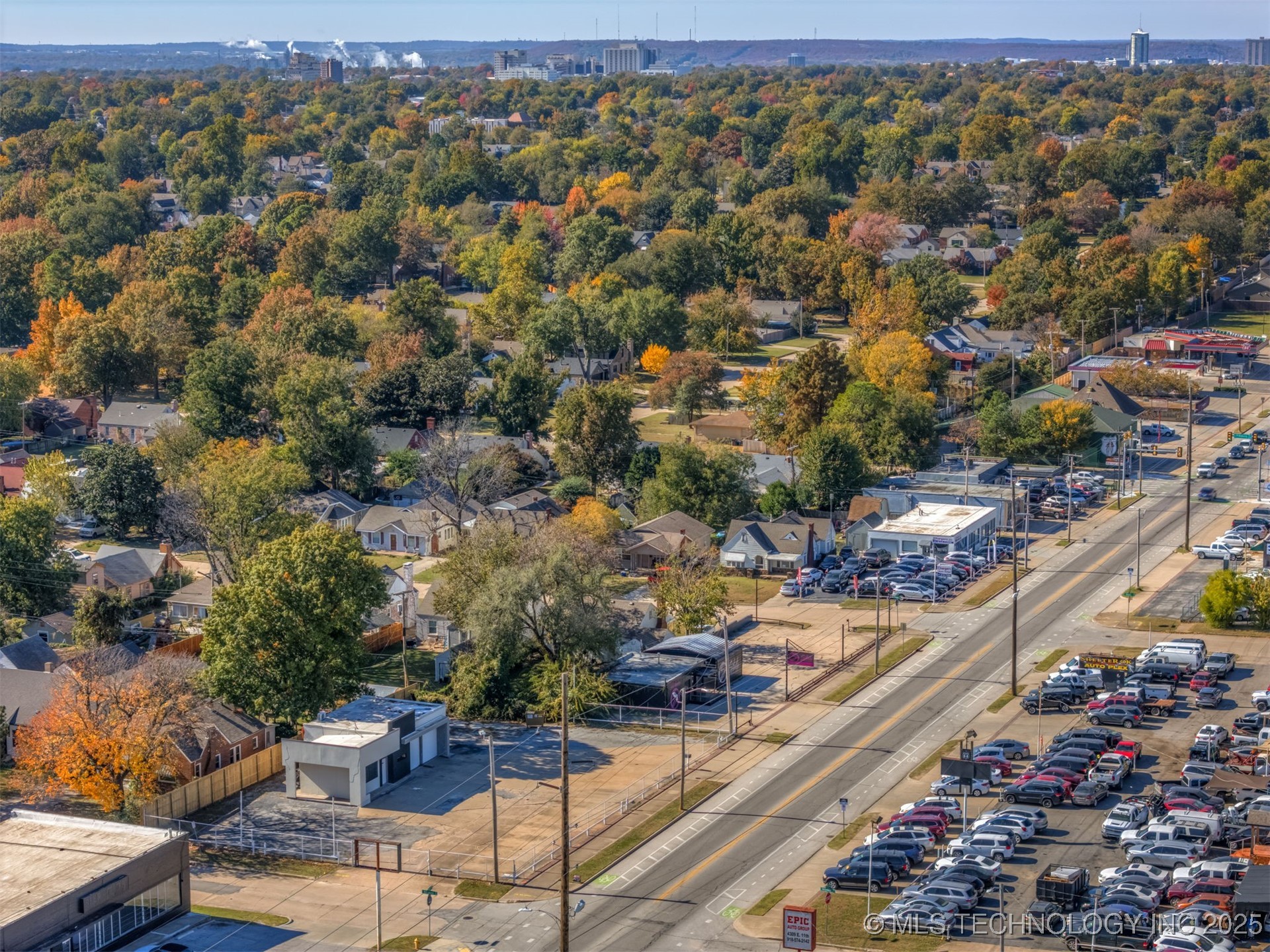 4216 E 11th Street Property Photo 25