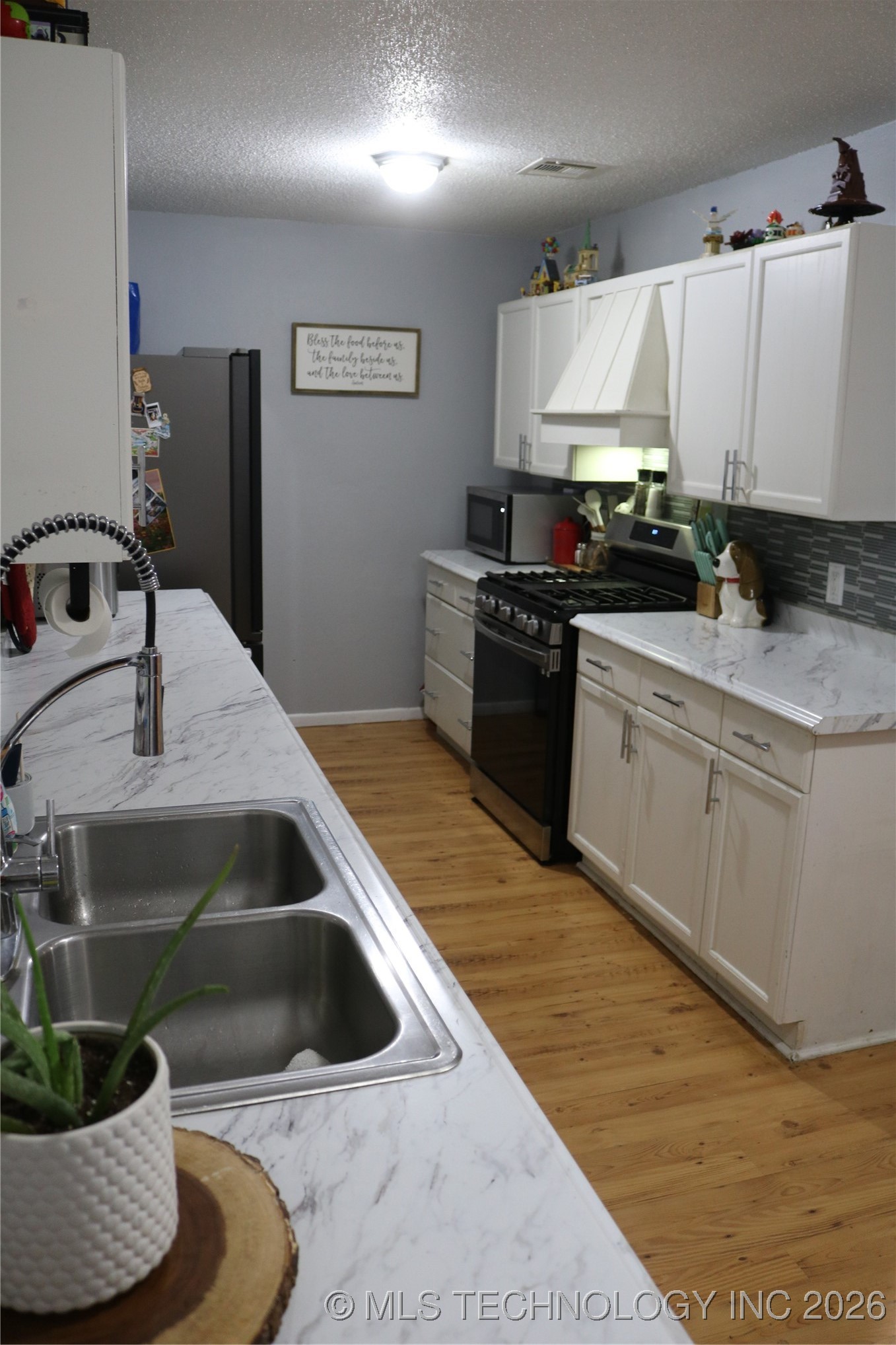 905 Forest Drive Property Photo 7