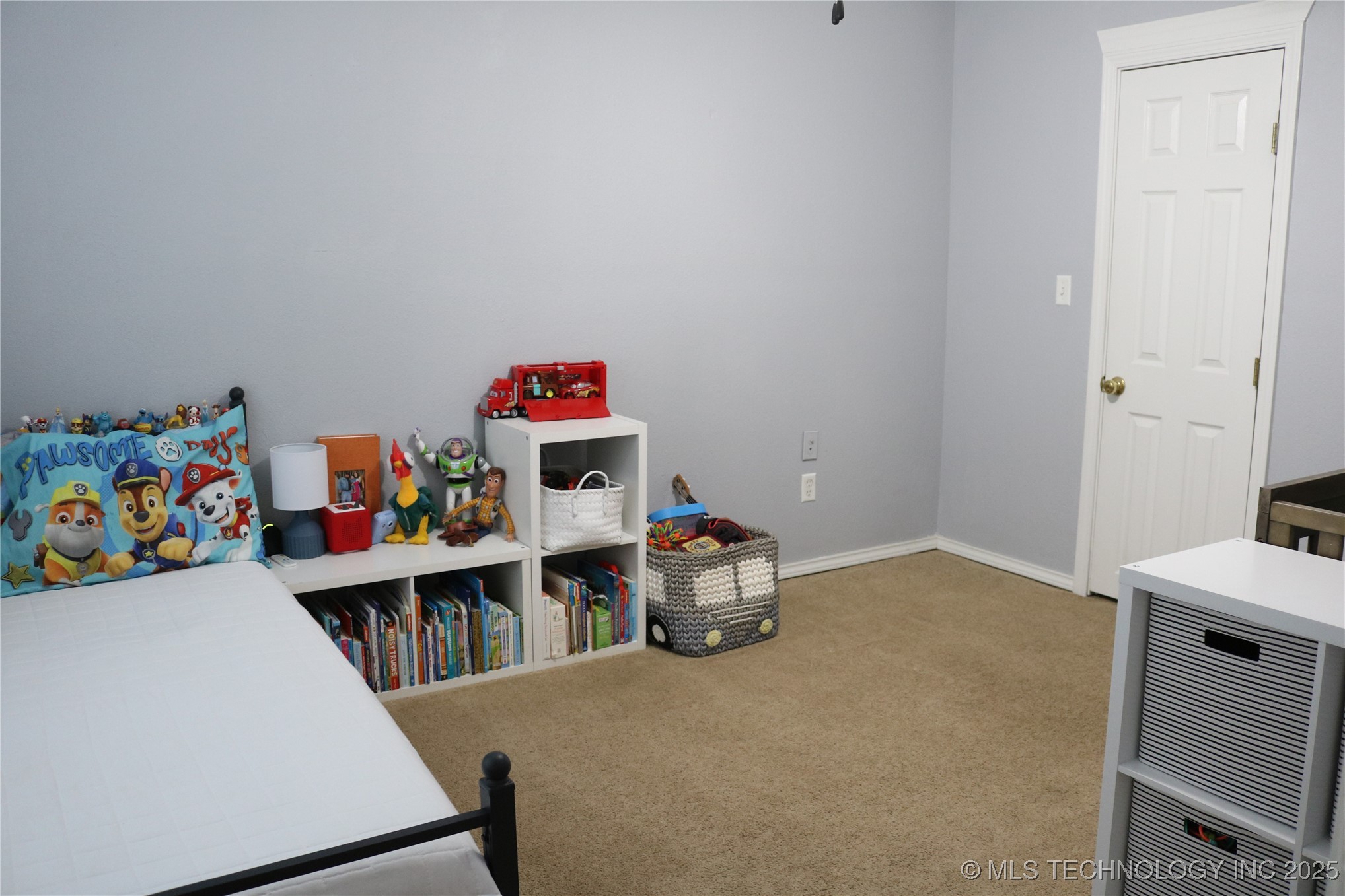 905 Forest Drive Property Photo 16