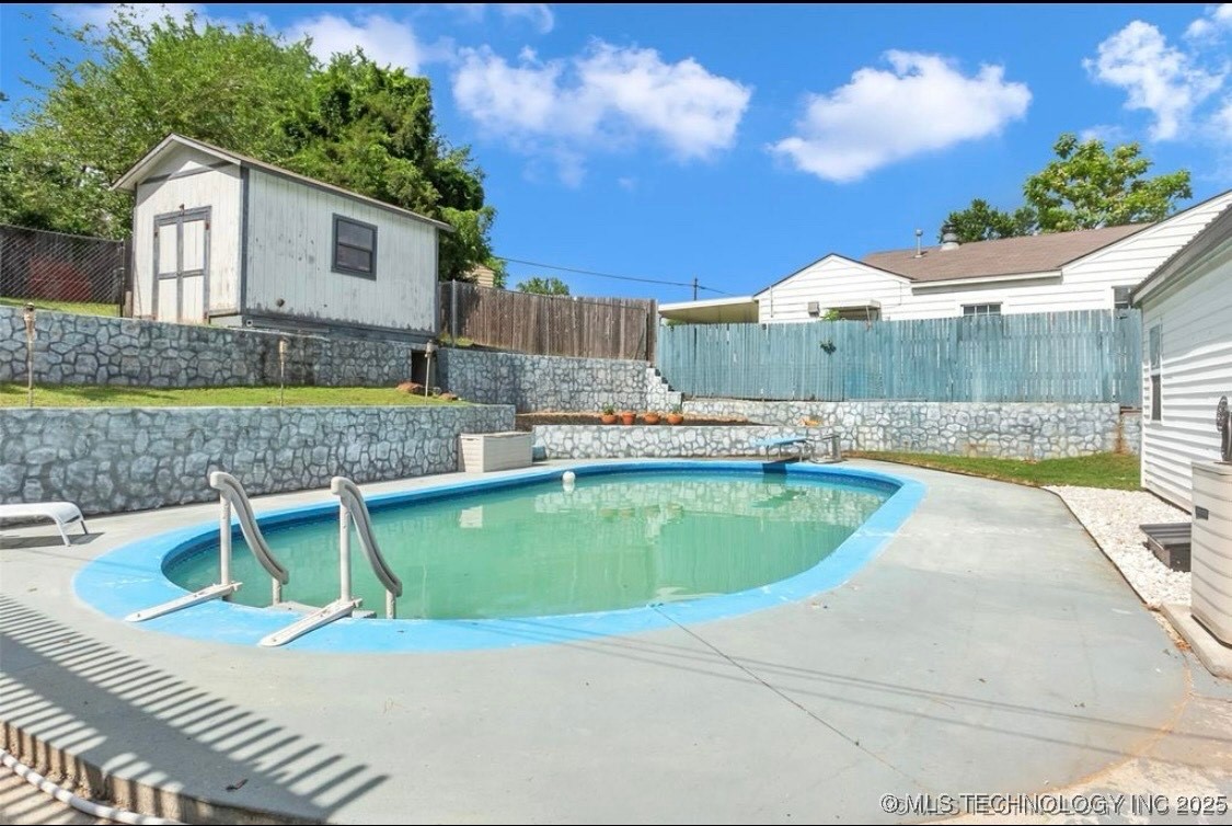 905 Forest Drive Property Photo 21