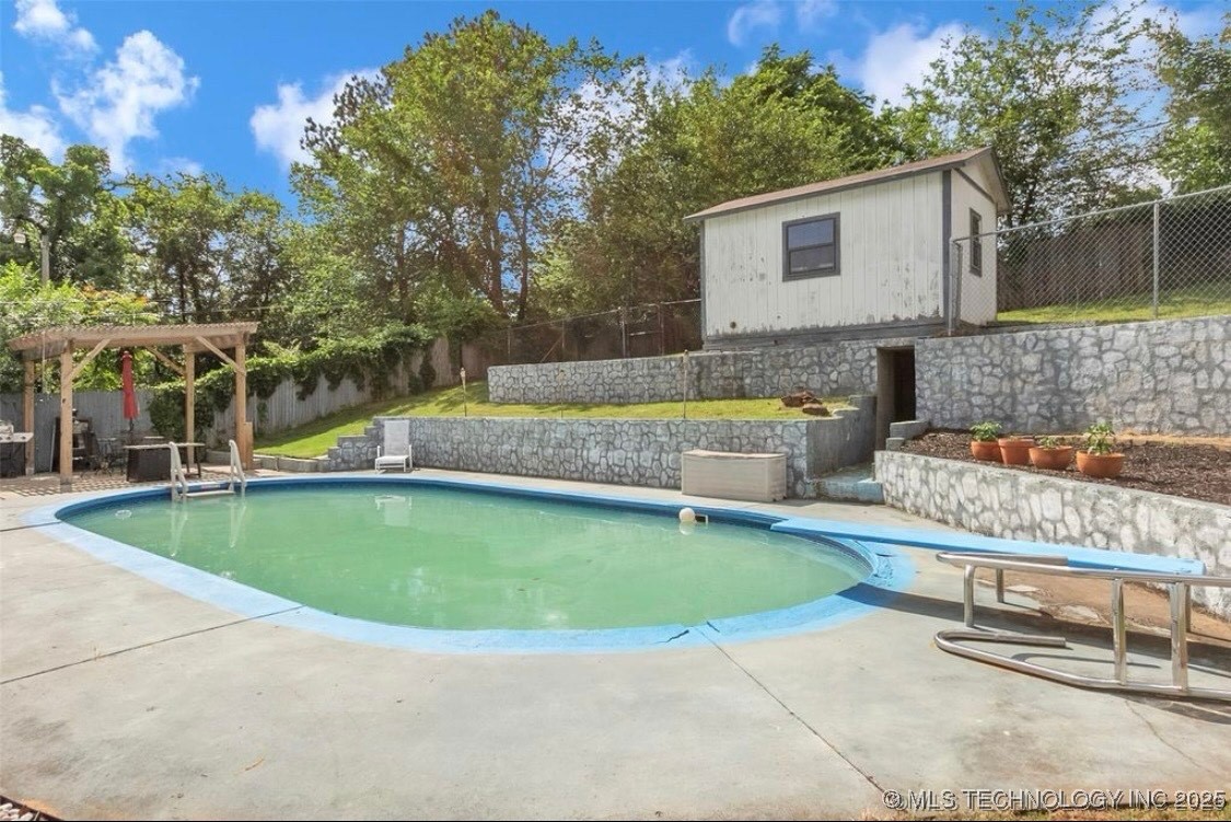 905 Forest Drive Property Photo 22