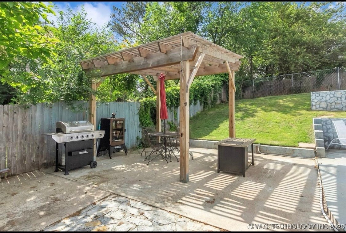 905 Forest Drive Property Photo 23