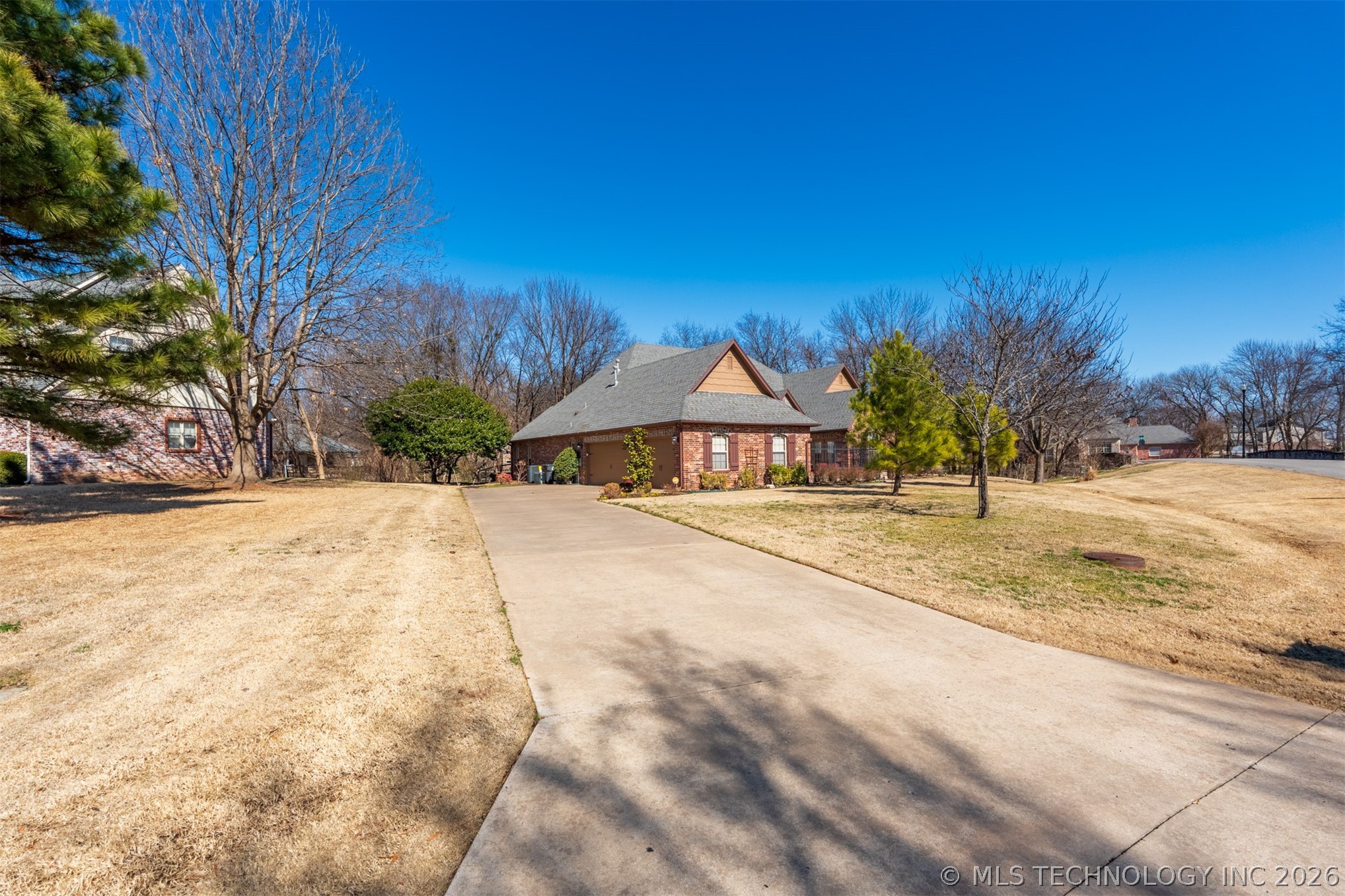 13822 S 18th Place Property Photo 6