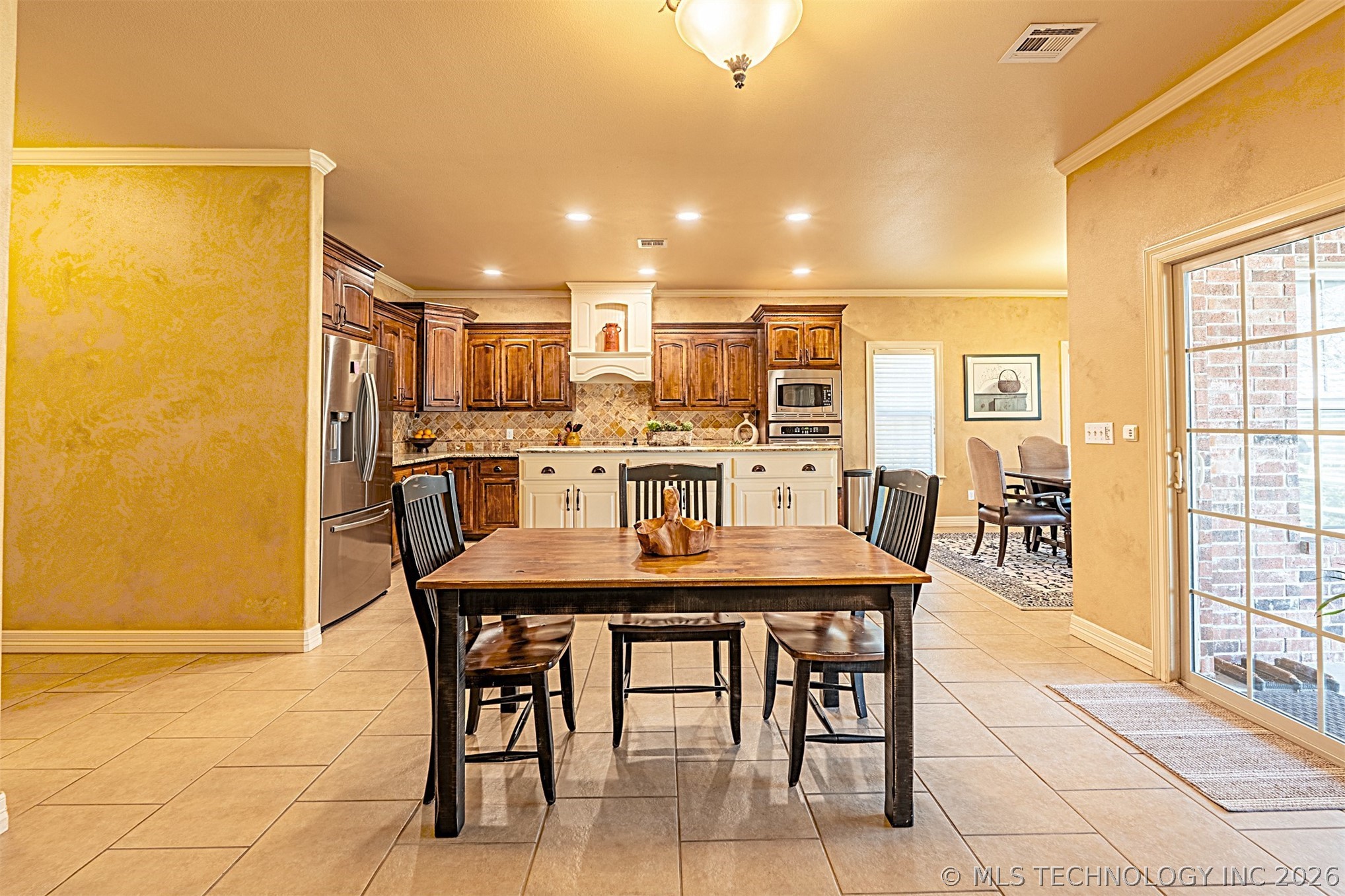 13822 S 18th Place Property Photo 19