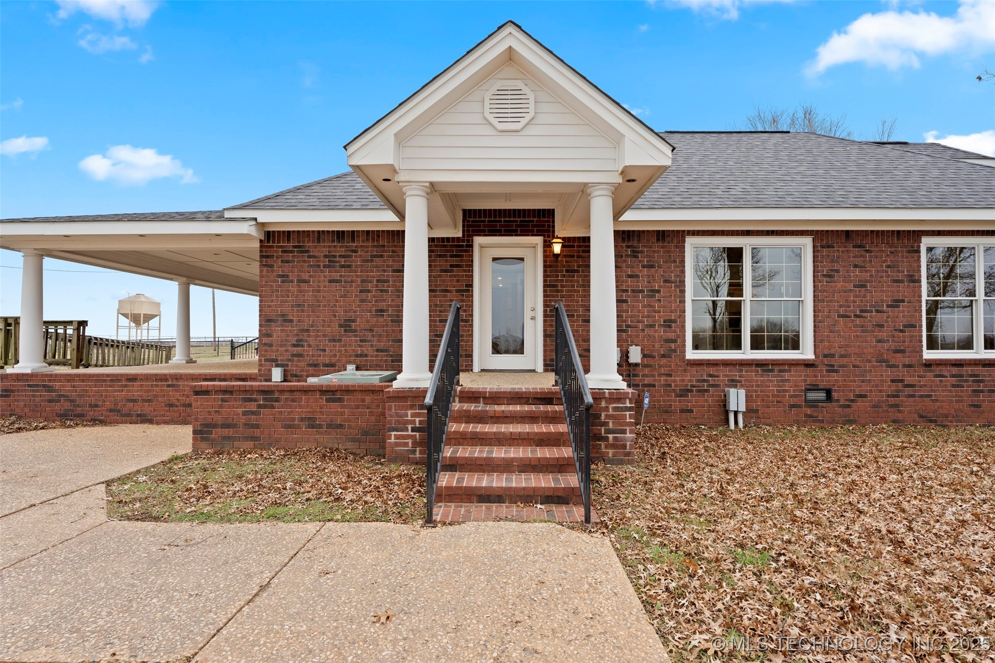 441170 E 210 Road Property Photo 5