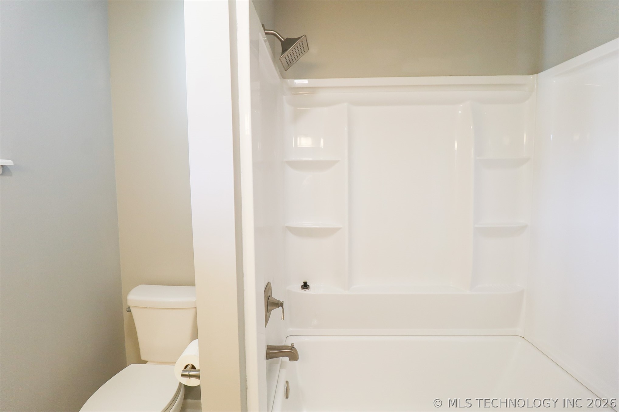 1118 N Hickory Place Property Photo 15