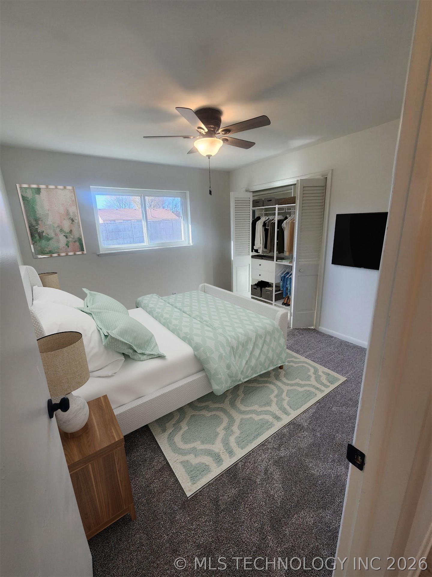 1118 N Hickory Place Property Photo 17