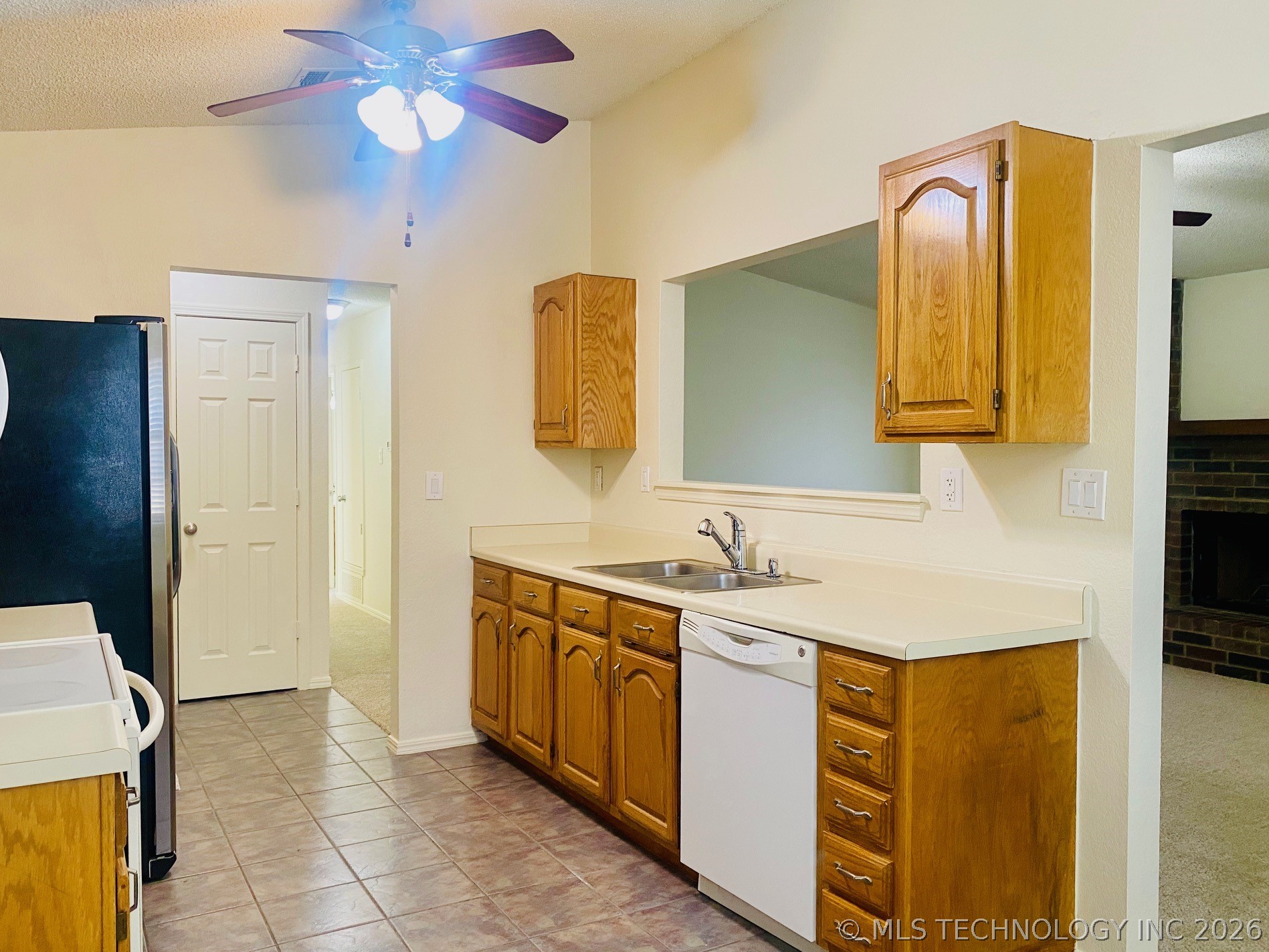 1232 W Los Angeles Circle Property Photo 7