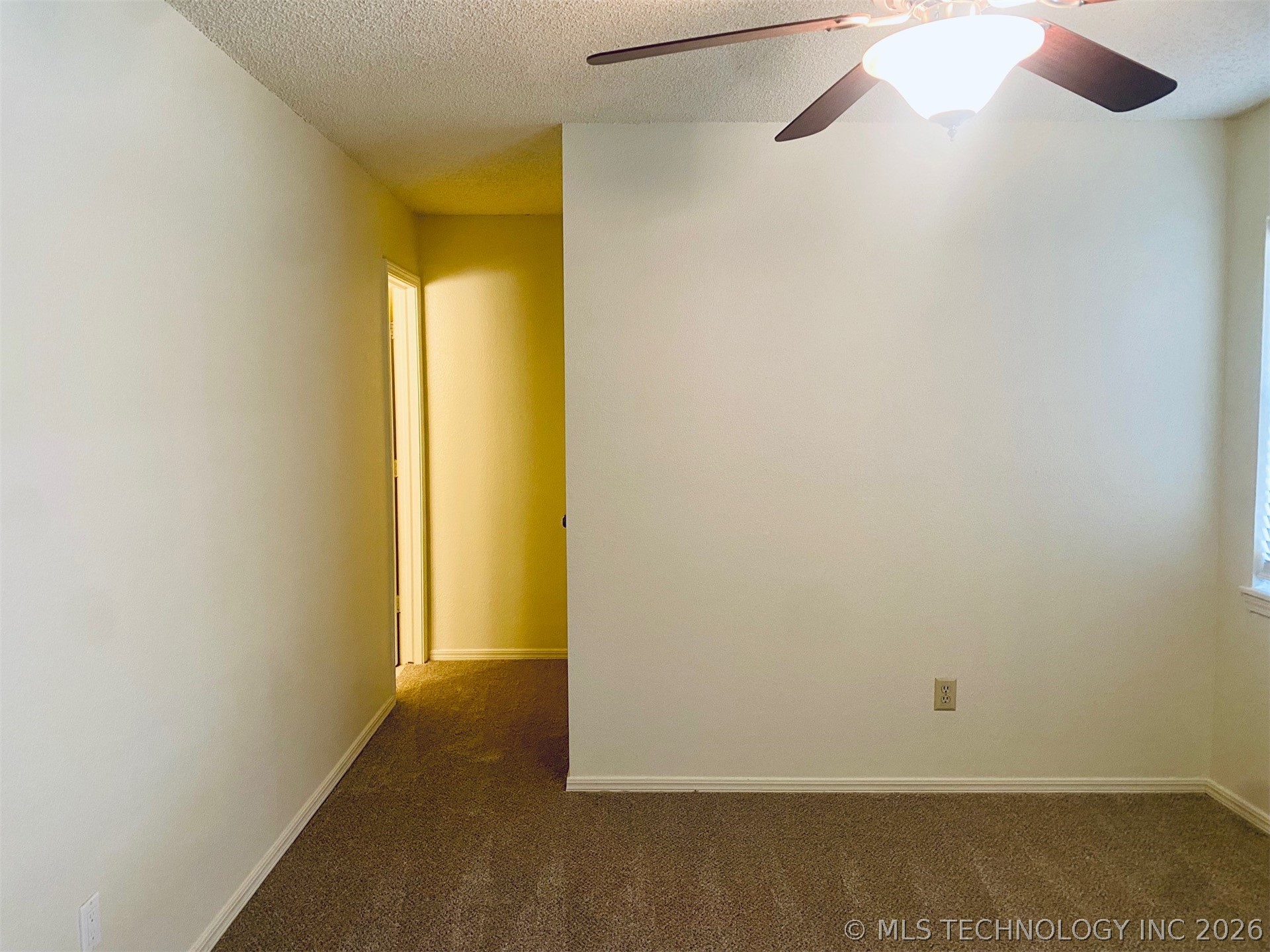 1232 W Los Angeles Circle Property Photo 13