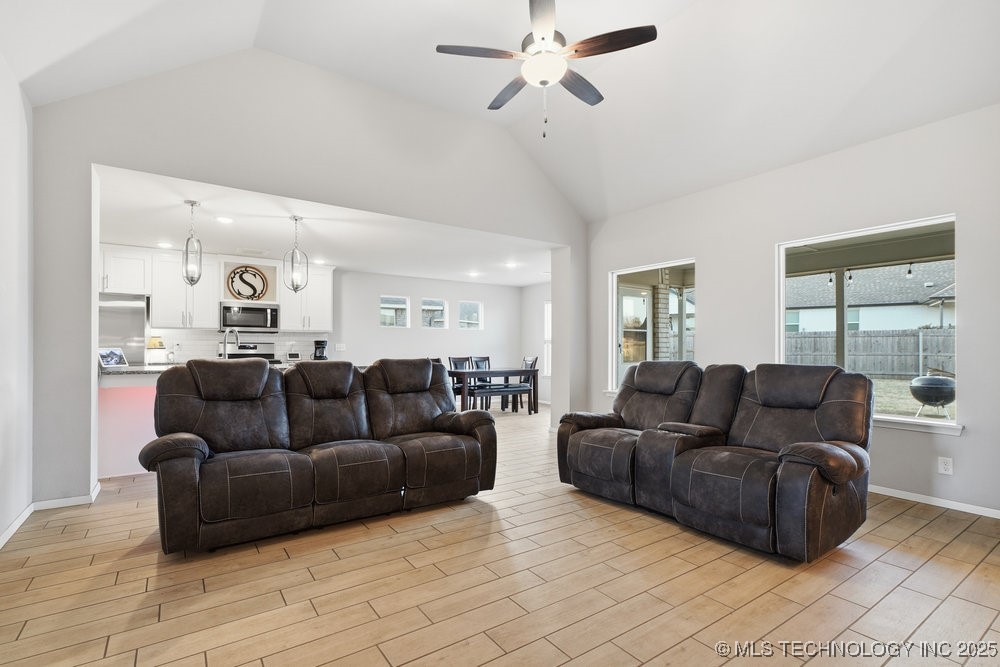 12008 N 131st East Avenue Property Photo 7