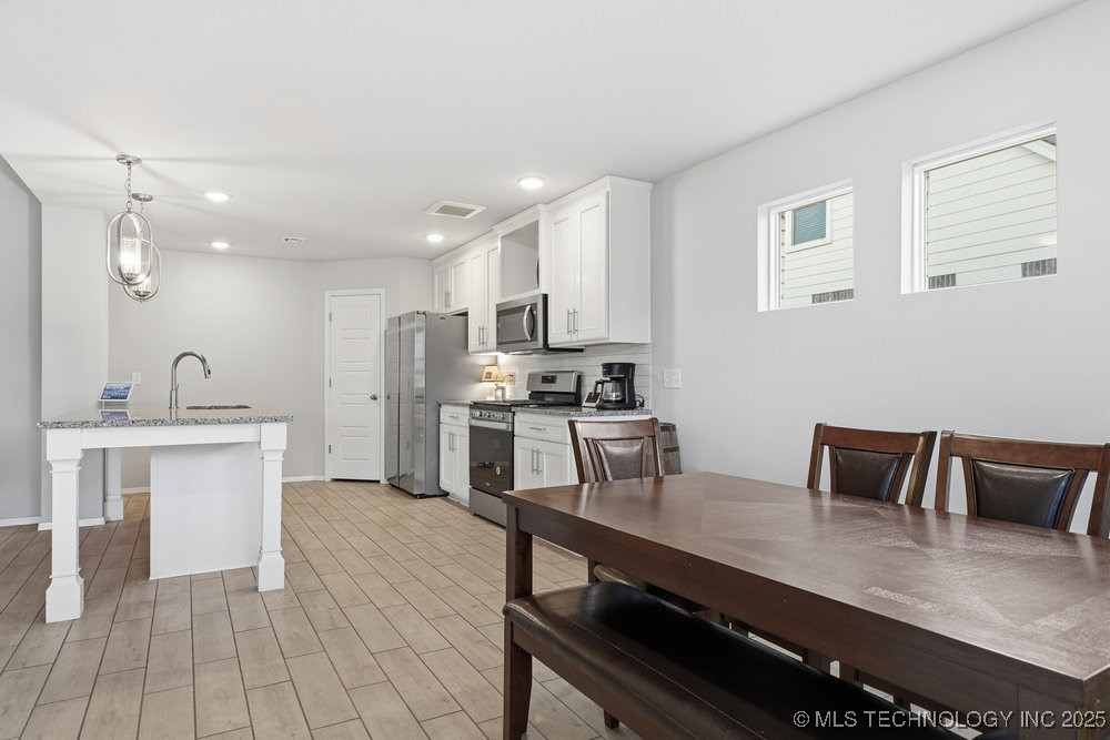 12008 N 131st East Avenue Property Photo 13