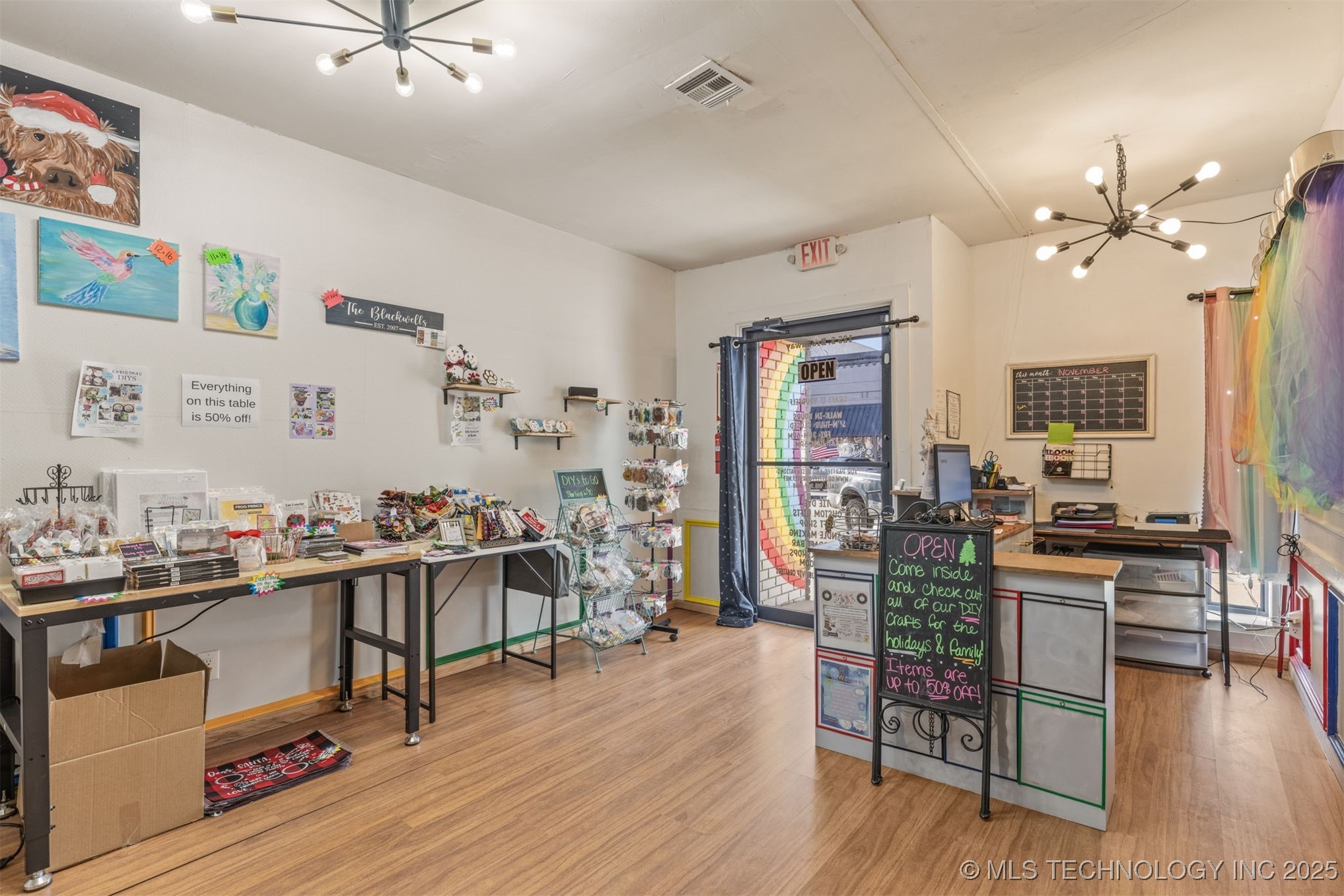 125 S Broadway Street Property Photo 5