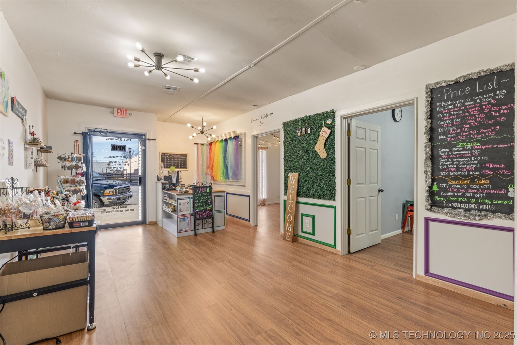 125 S Broadway Street Property Photo 8