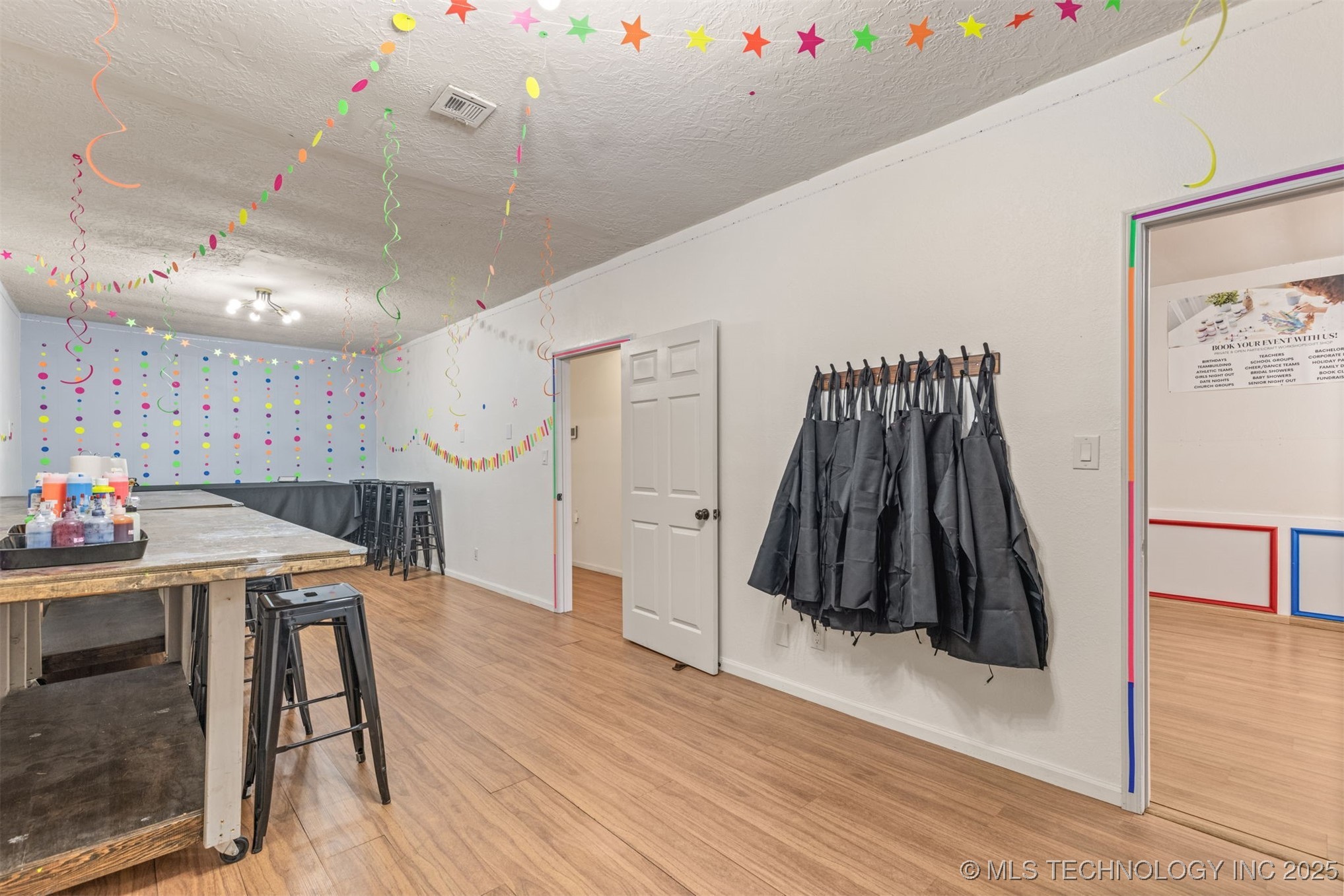 125 S Broadway Street Property Photo 24