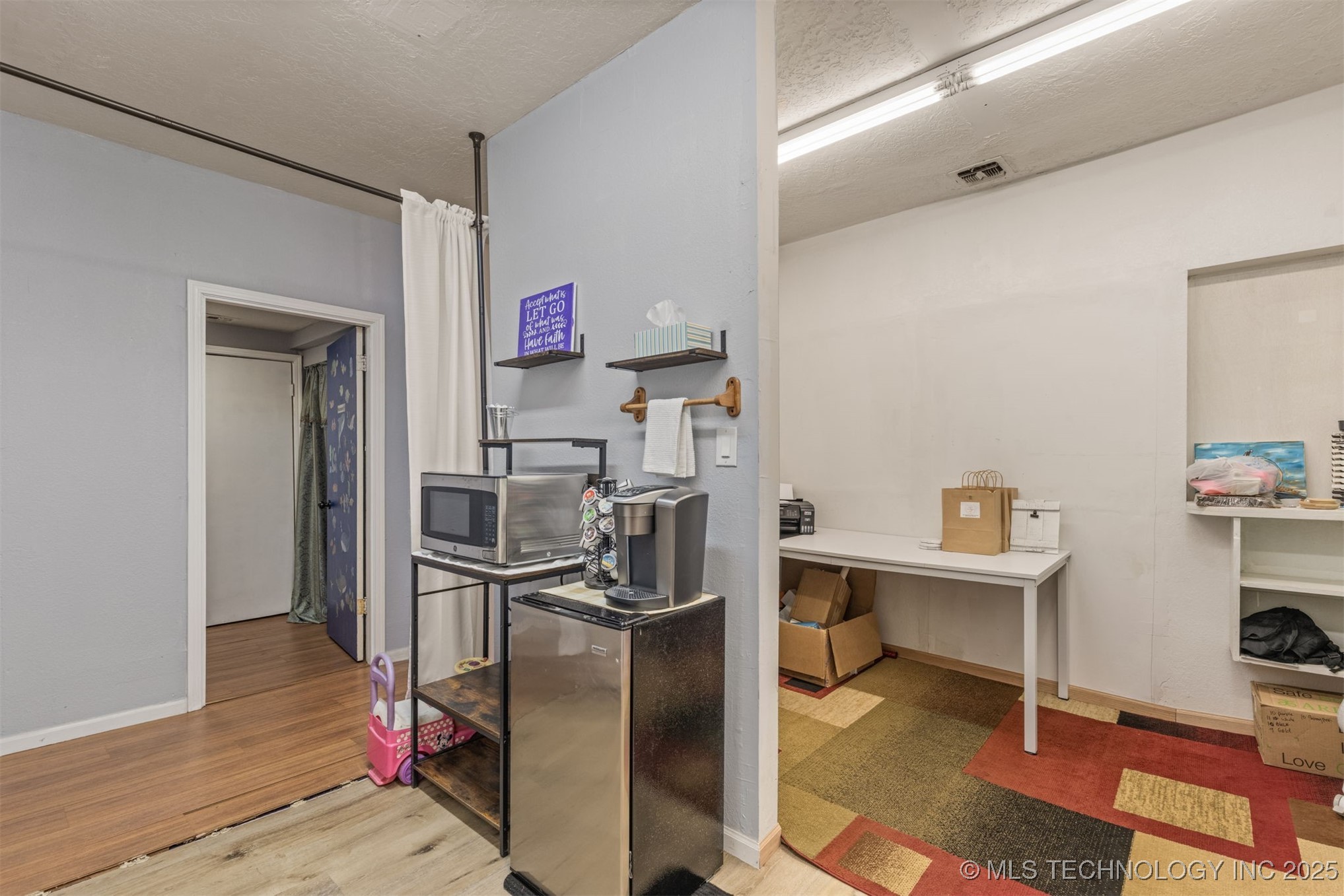 125 S Broadway Street Property Photo 33