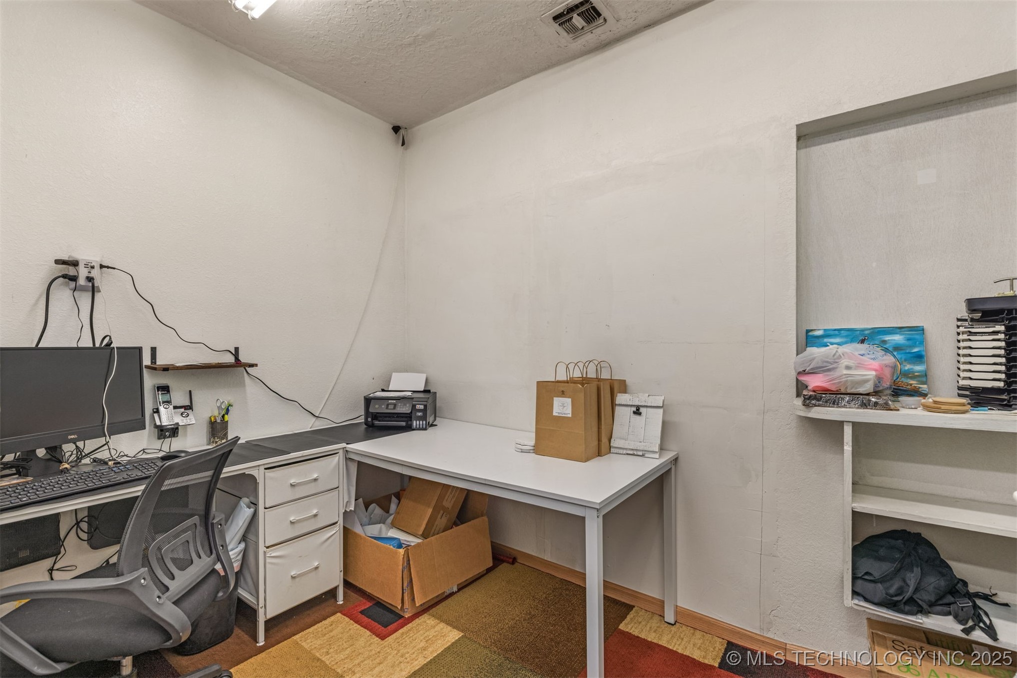 125 S Broadway Street Property Photo 34