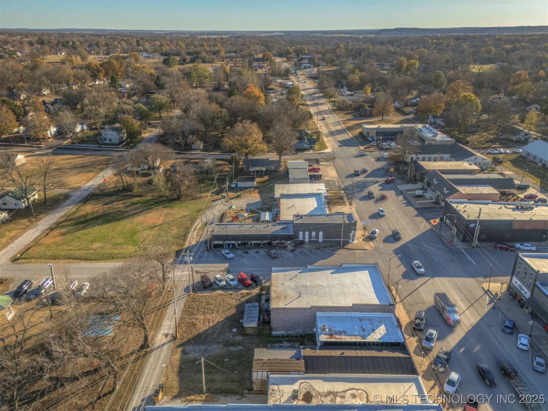 125 S Broadway Street Property Photo 62